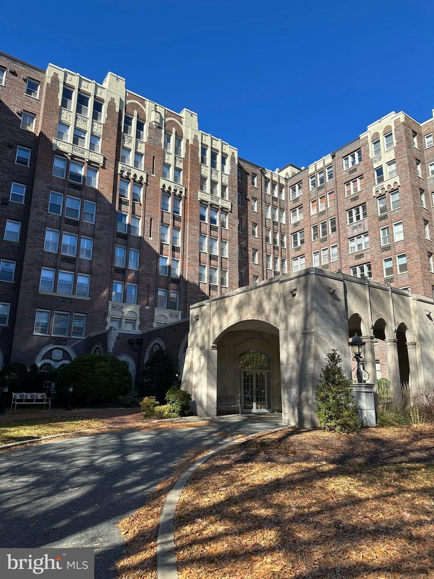 REDUCED! PRICED TO SELL!
Welcome to this spacious one bedroom one bathroom unit with open concept floor plan. With some simple updates this unit will shine and provide a fantastic living space........The Westchester a striking example of classic elegance, listed among the city’s Best Addresses. Comprising four buildings with over 460 distinctive and well-proportioned cooperative apartments, from studios to four-bedroom homes, the complex is surrounded by more than ten acres of beautifully landscaped, park-like grounds. At its heart lies a meticulously maintained, three-level sunken garden, providing residents with a serene escape from the city's bustle. Ideally located between Cathedral Commons and Glover Park, The Westchester offers unmatched convenience with an array of on-site amenities, including a grocery store, hair salon, barbershop, dry cleaner, fitness center, library, and eight guest suites. The co-op fee covers utilities, property taxes, maintenance, and amenities, supporting a worry-free lifestyle. Unit sold strictly As-Is.