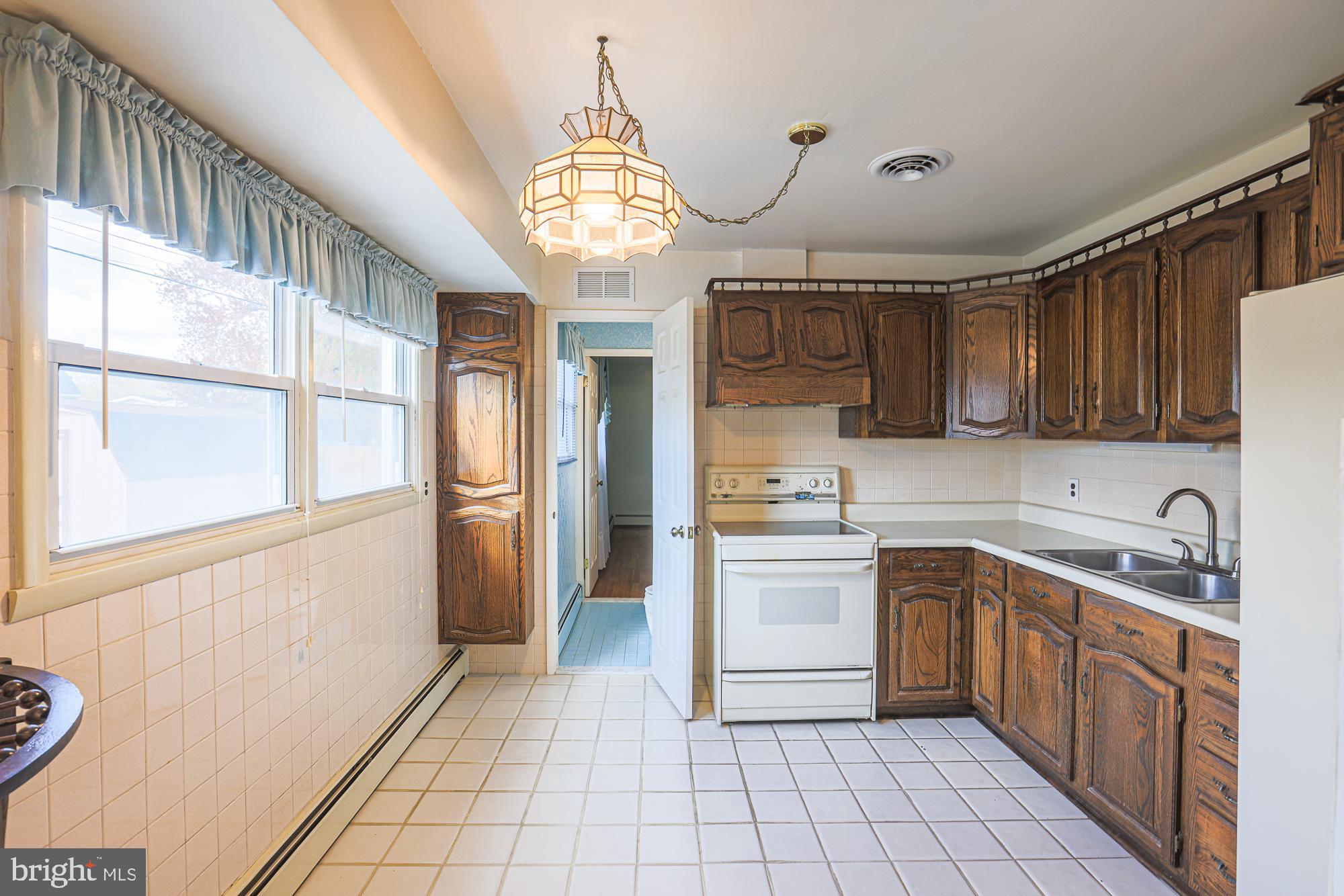 EDGEWOOD MEADOWS - Residential