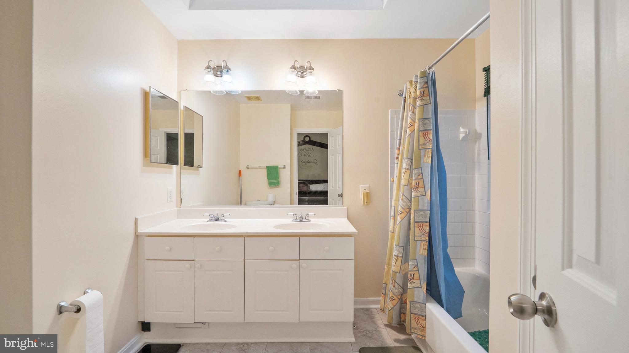 VILLAGE OF DEER PARK - Residential