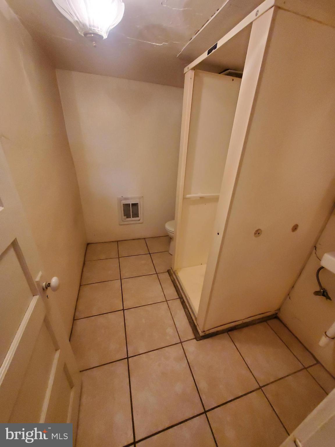 NORTHEAST READING - Residential Lease