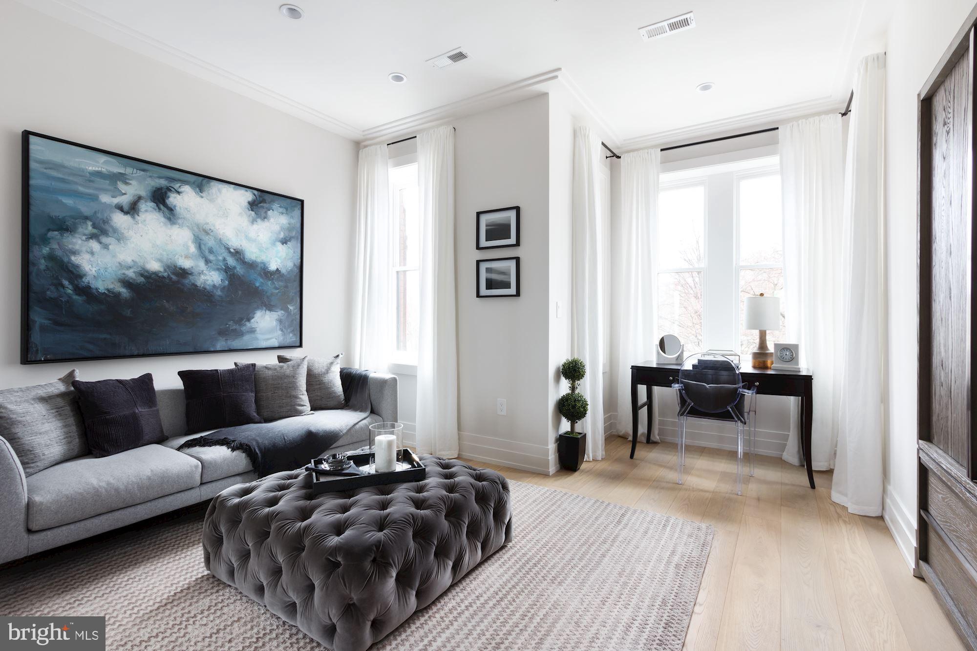 CAPITOL HILL - Residential