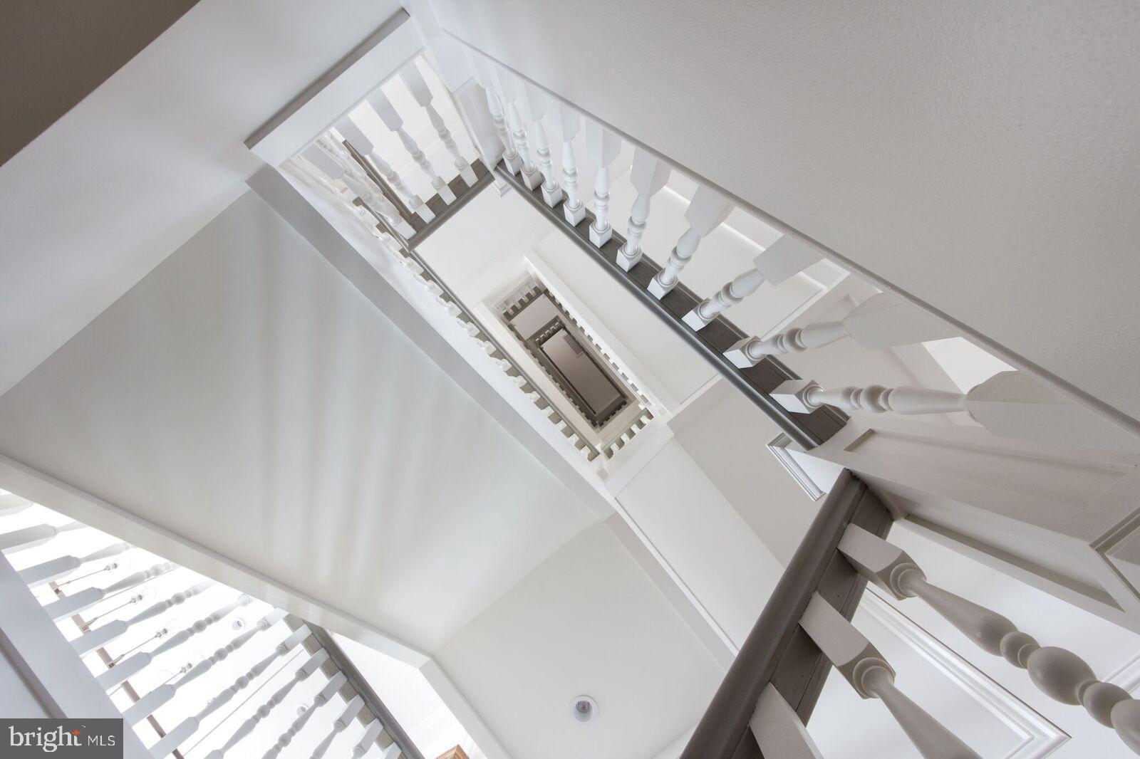 CAPITOL HILL - Residential