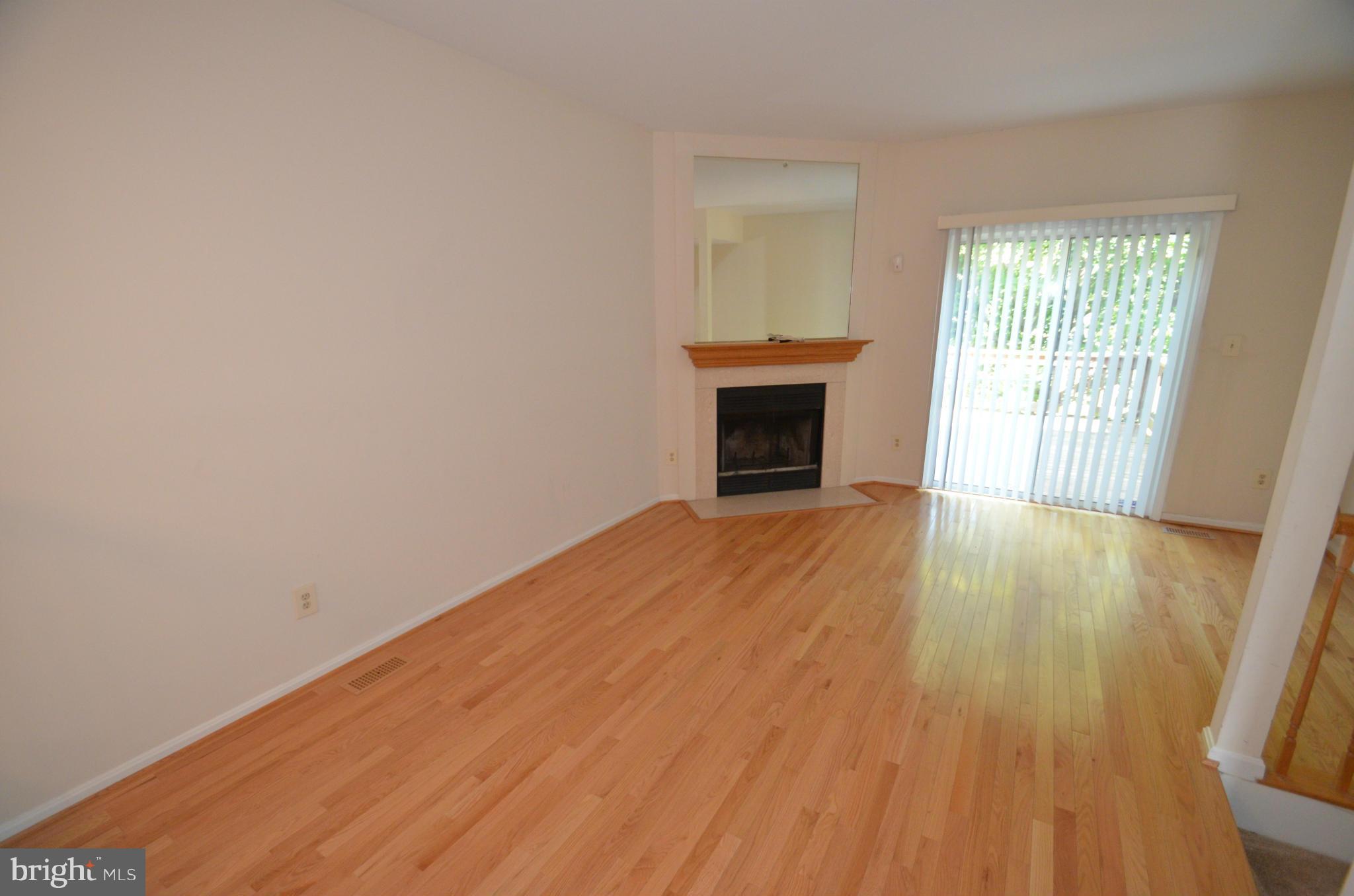 KINGSTOWNE - Residential Lease