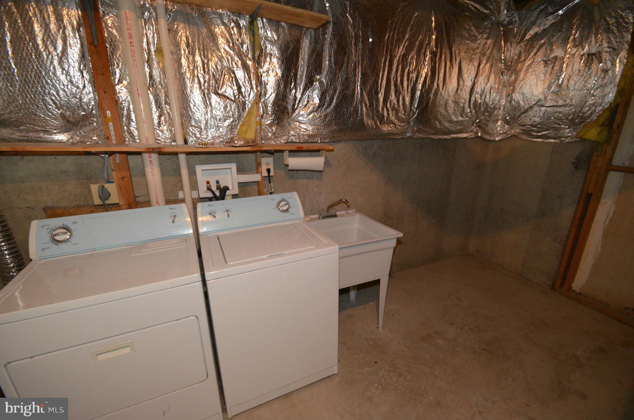 KINGSTOWNE - Residential Lease