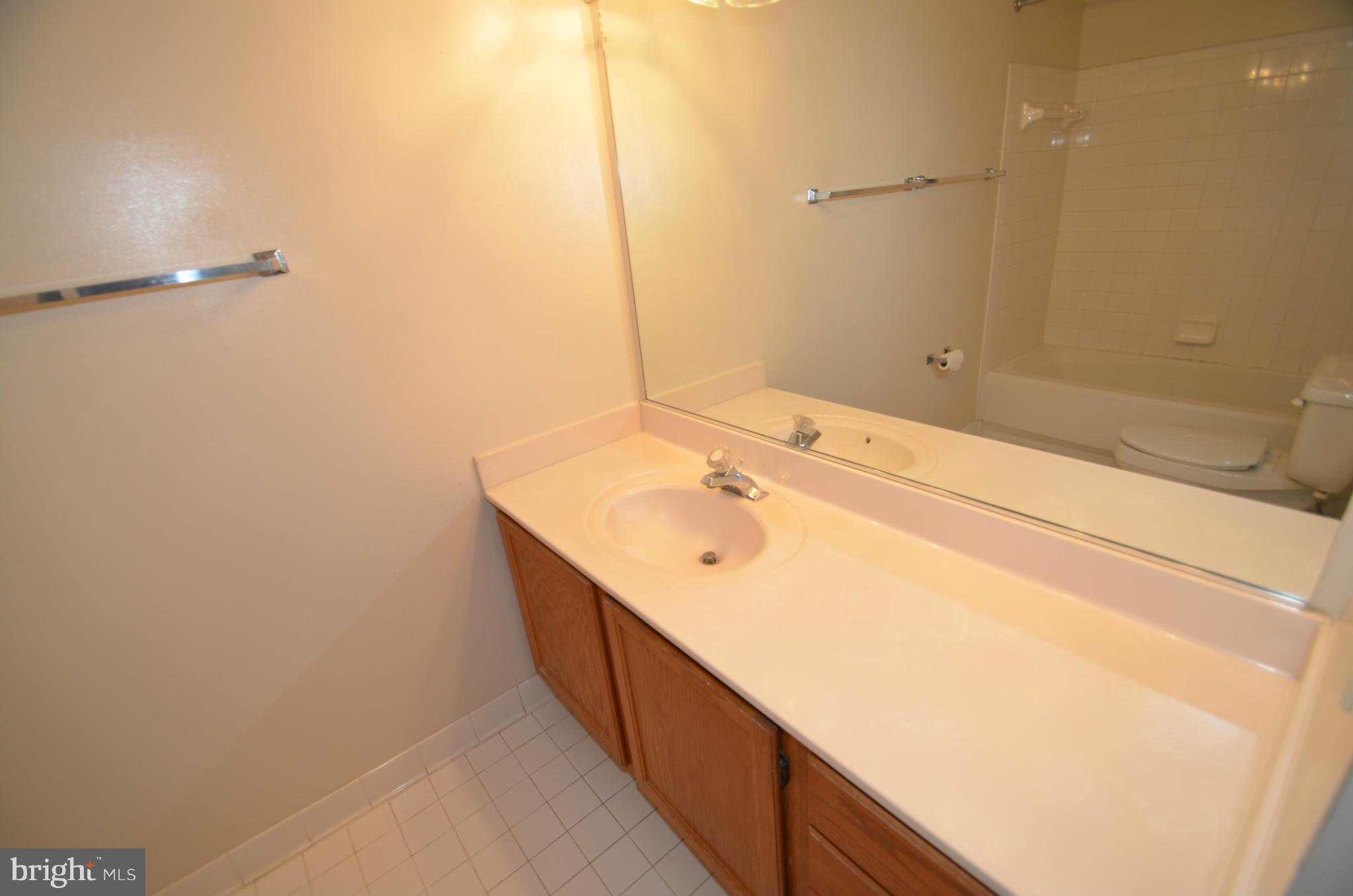 KINGSTOWNE - Residential Lease