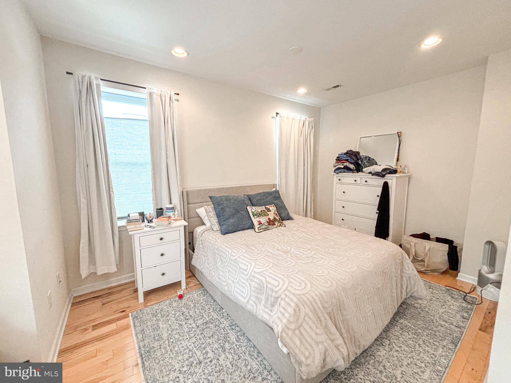 POINT BREEZE - Residential Lease