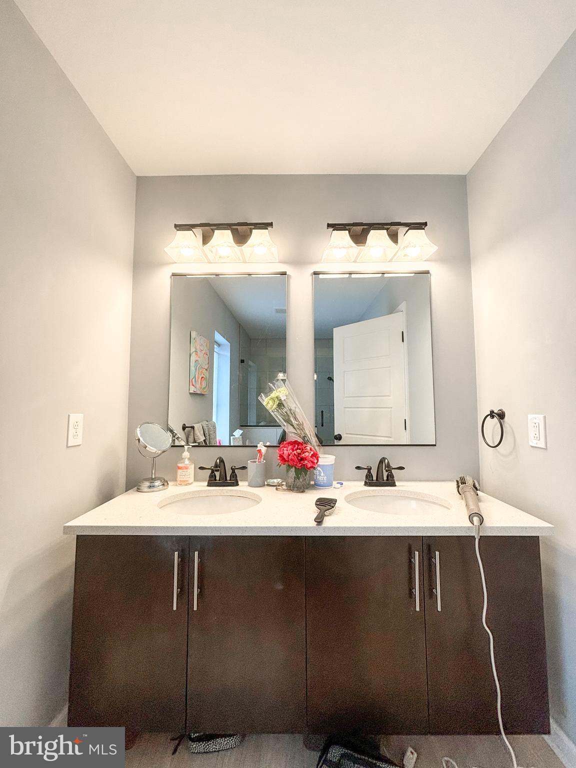 POINT BREEZE - Residential Lease