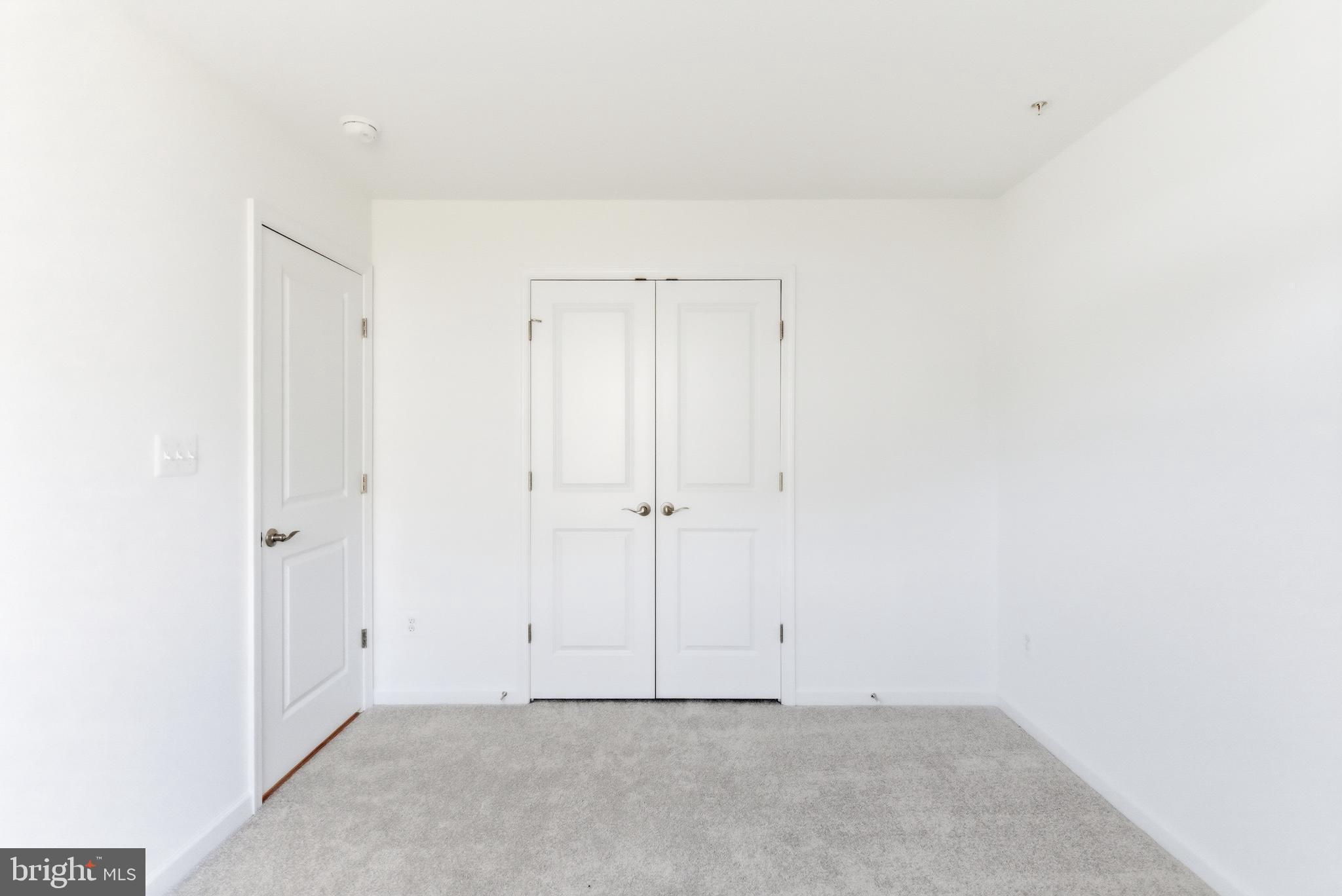 ROSEHILL MANOR - Residential