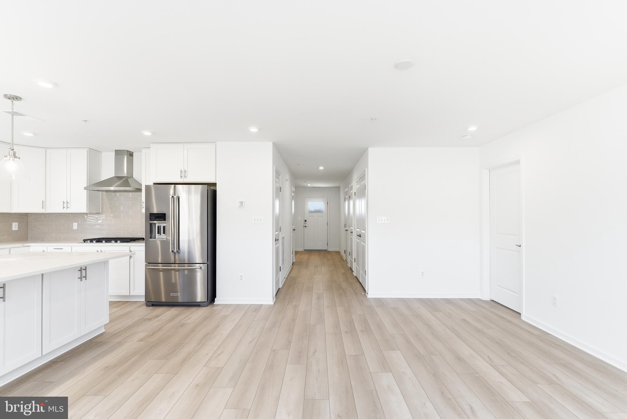 ROSEHILL MANOR - Residential