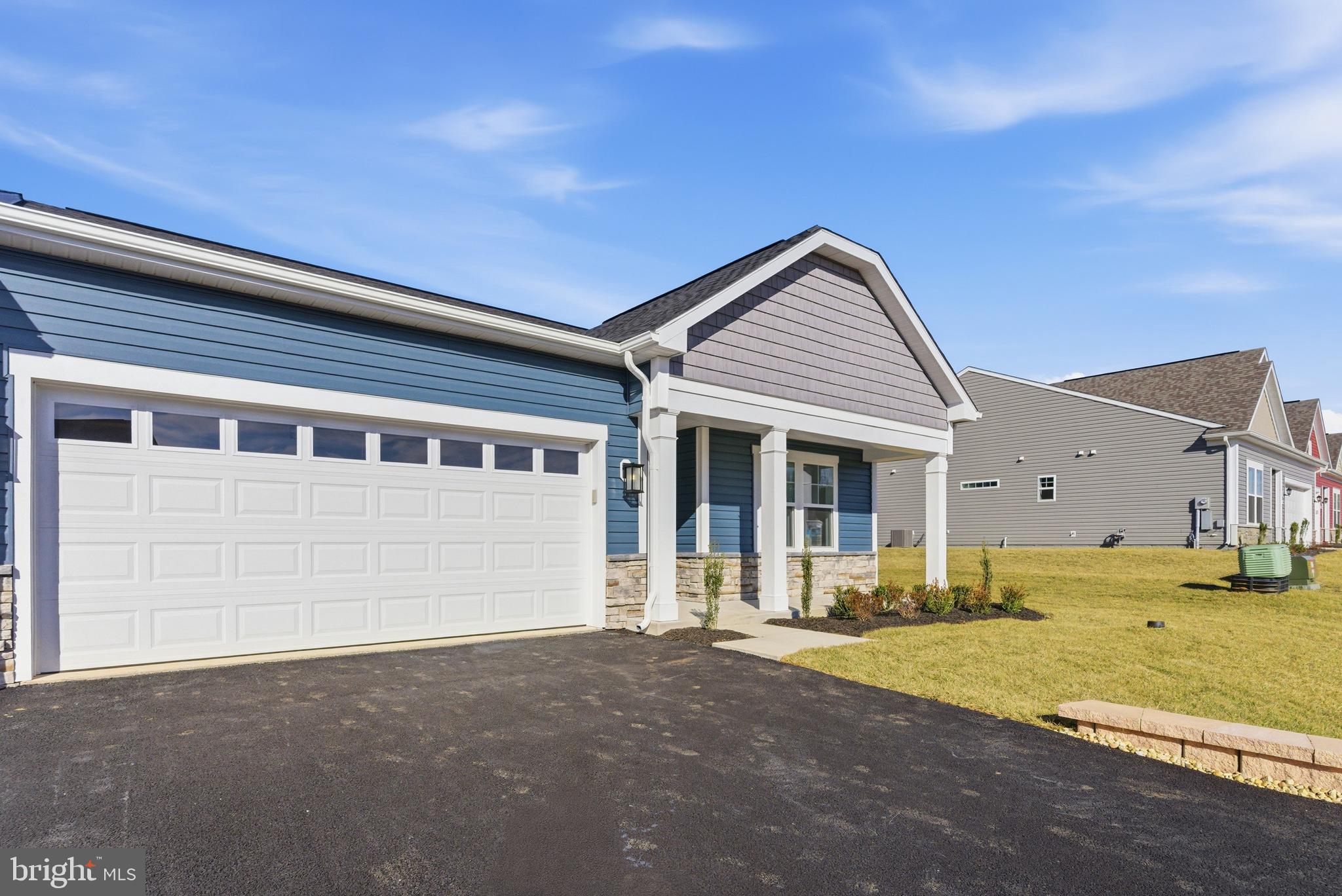 ROSEHILL MANOR - Residential