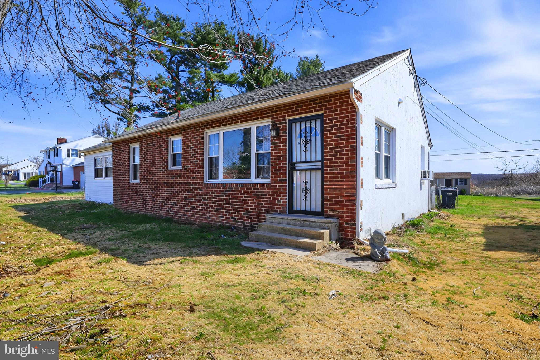 PERRYVILLE - Residential