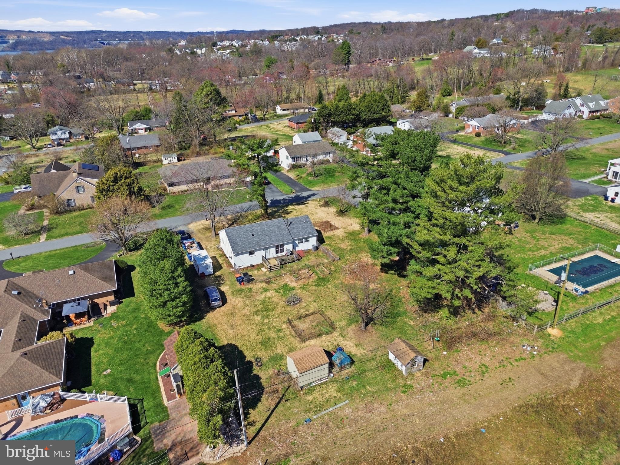 PERRYVILLE - Residential