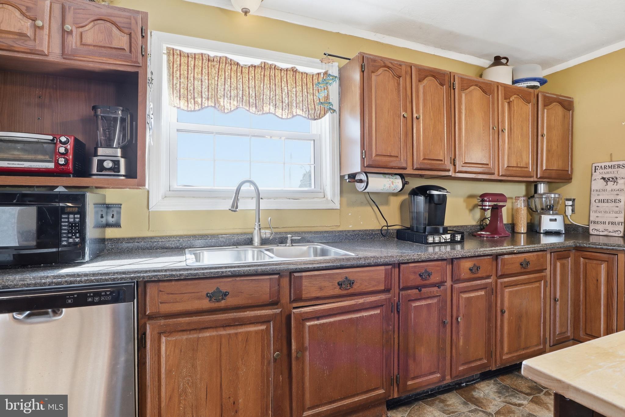 PERRYVILLE - Residential