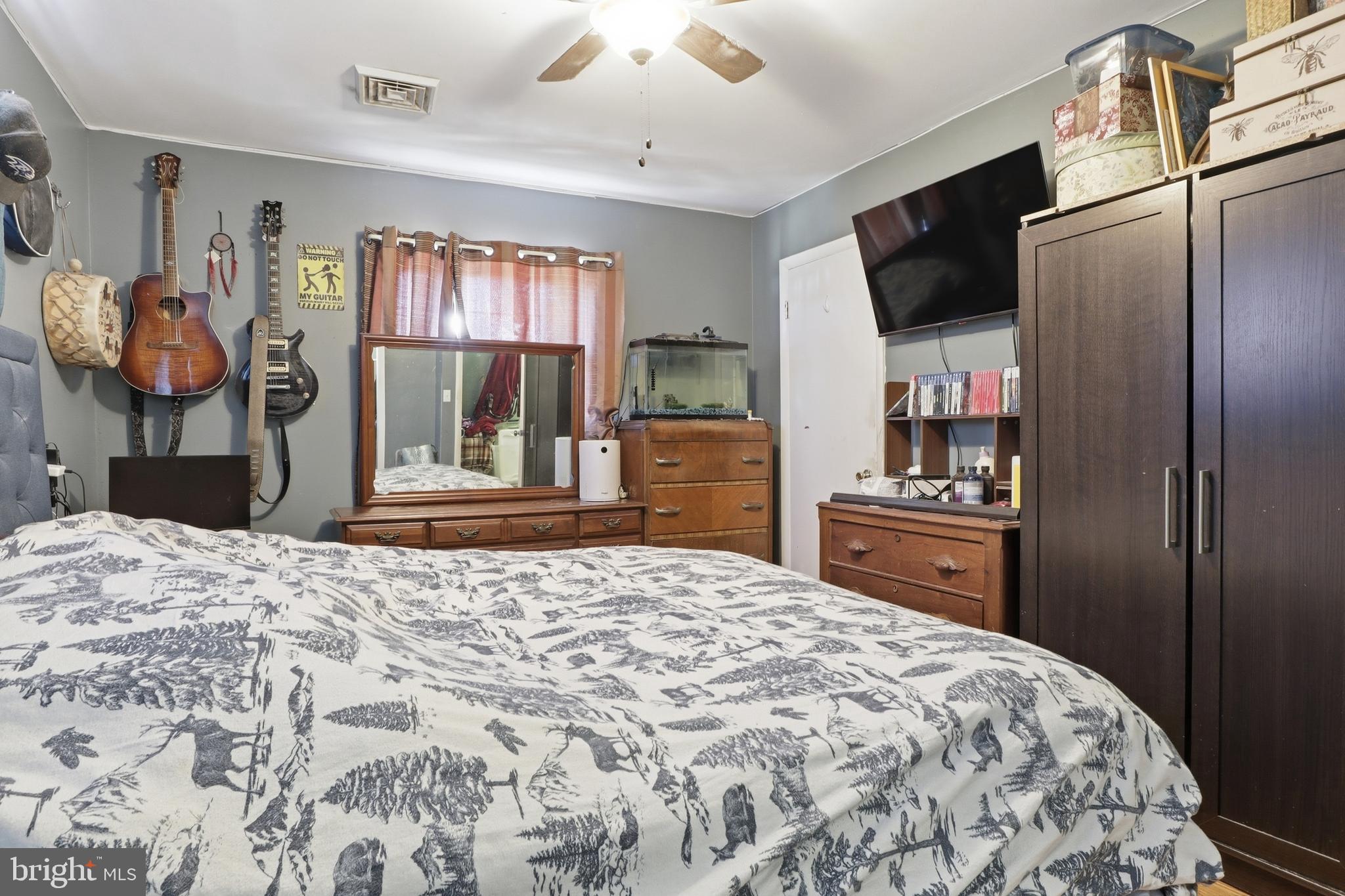 PERRYVILLE - Residential