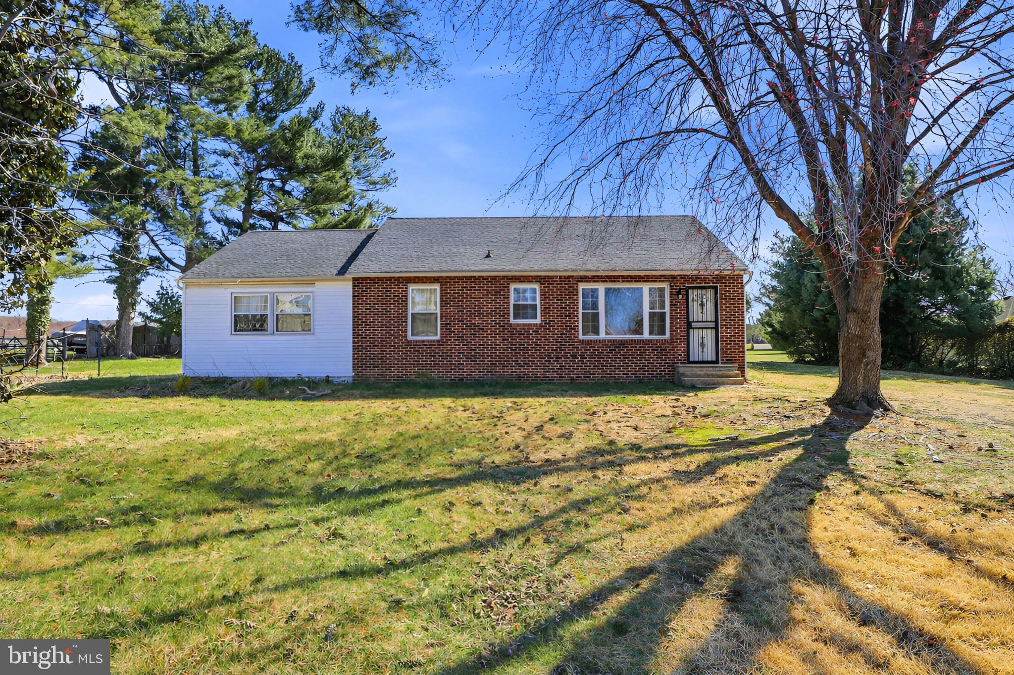 PERRYVILLE - Residential