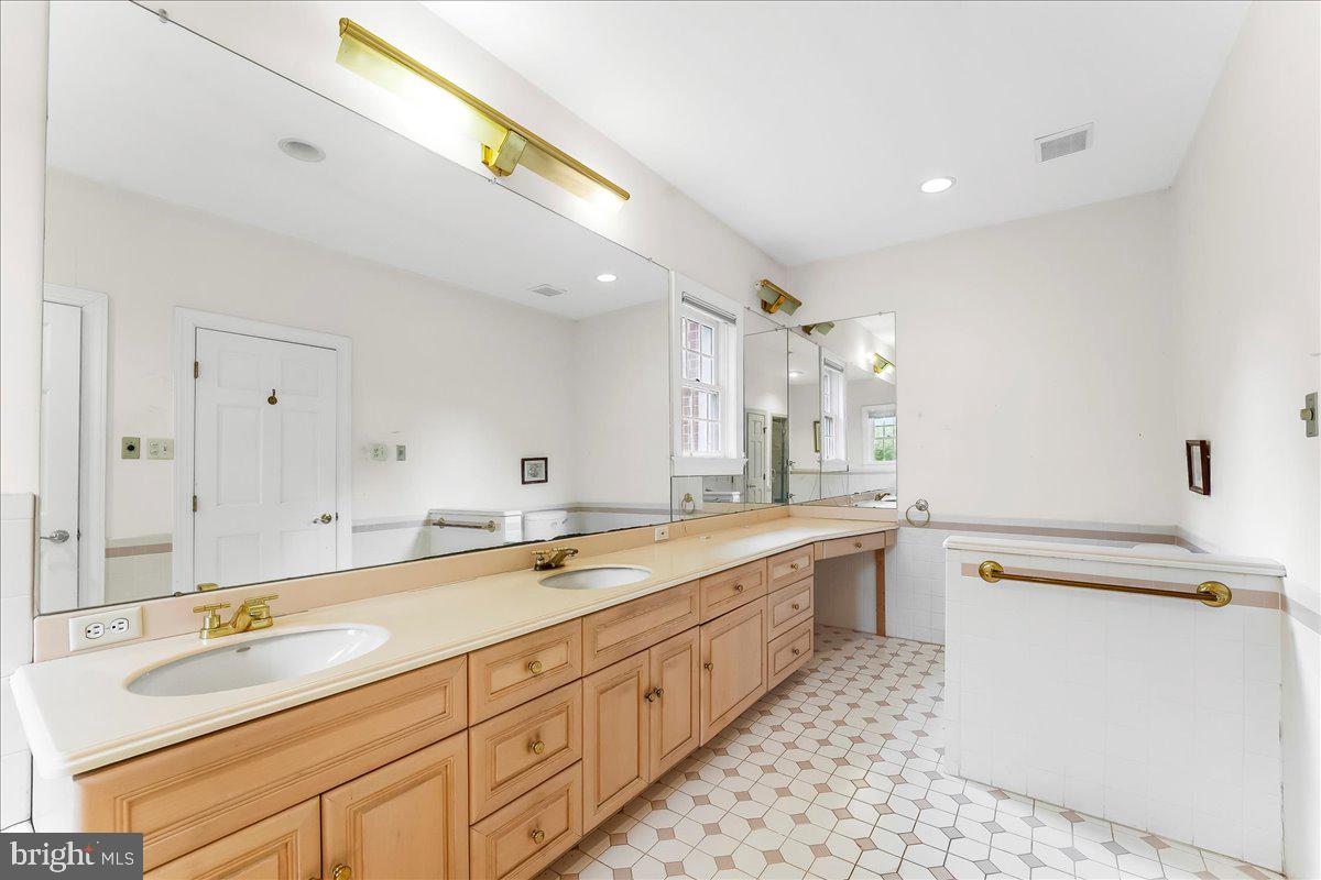 ASHWELL - Residential