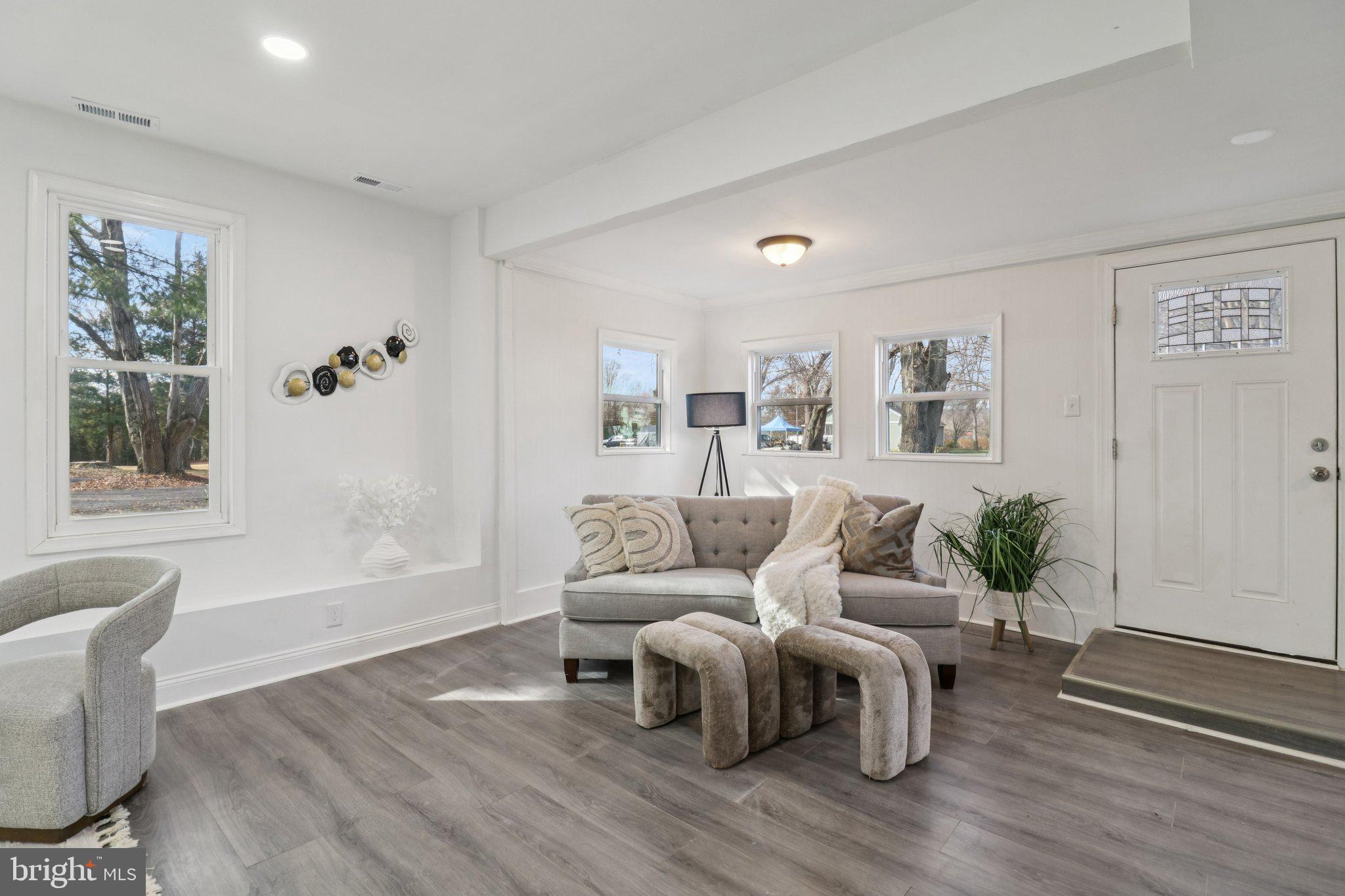 MARBURY - Residential