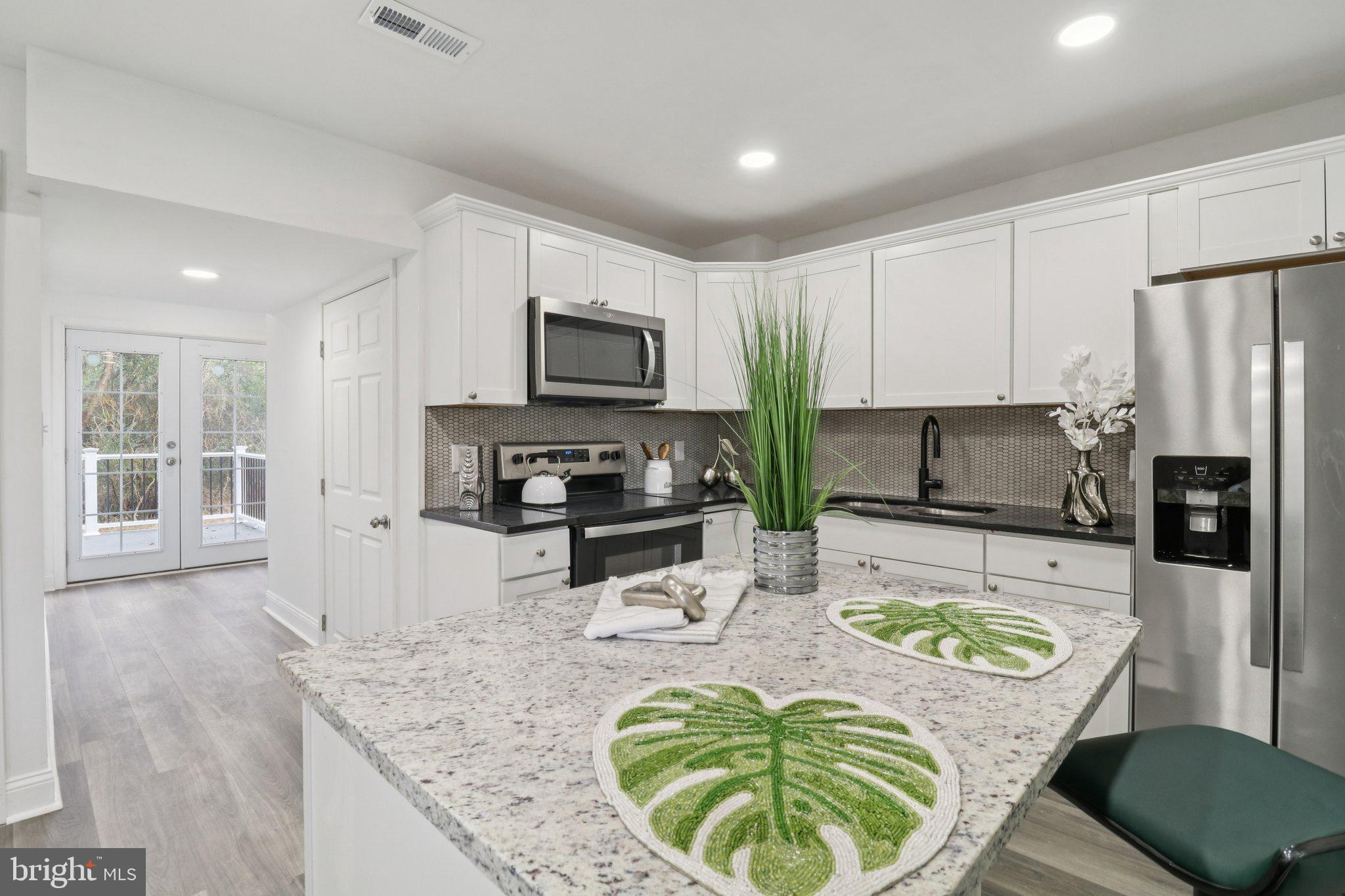 MARBURY - Residential