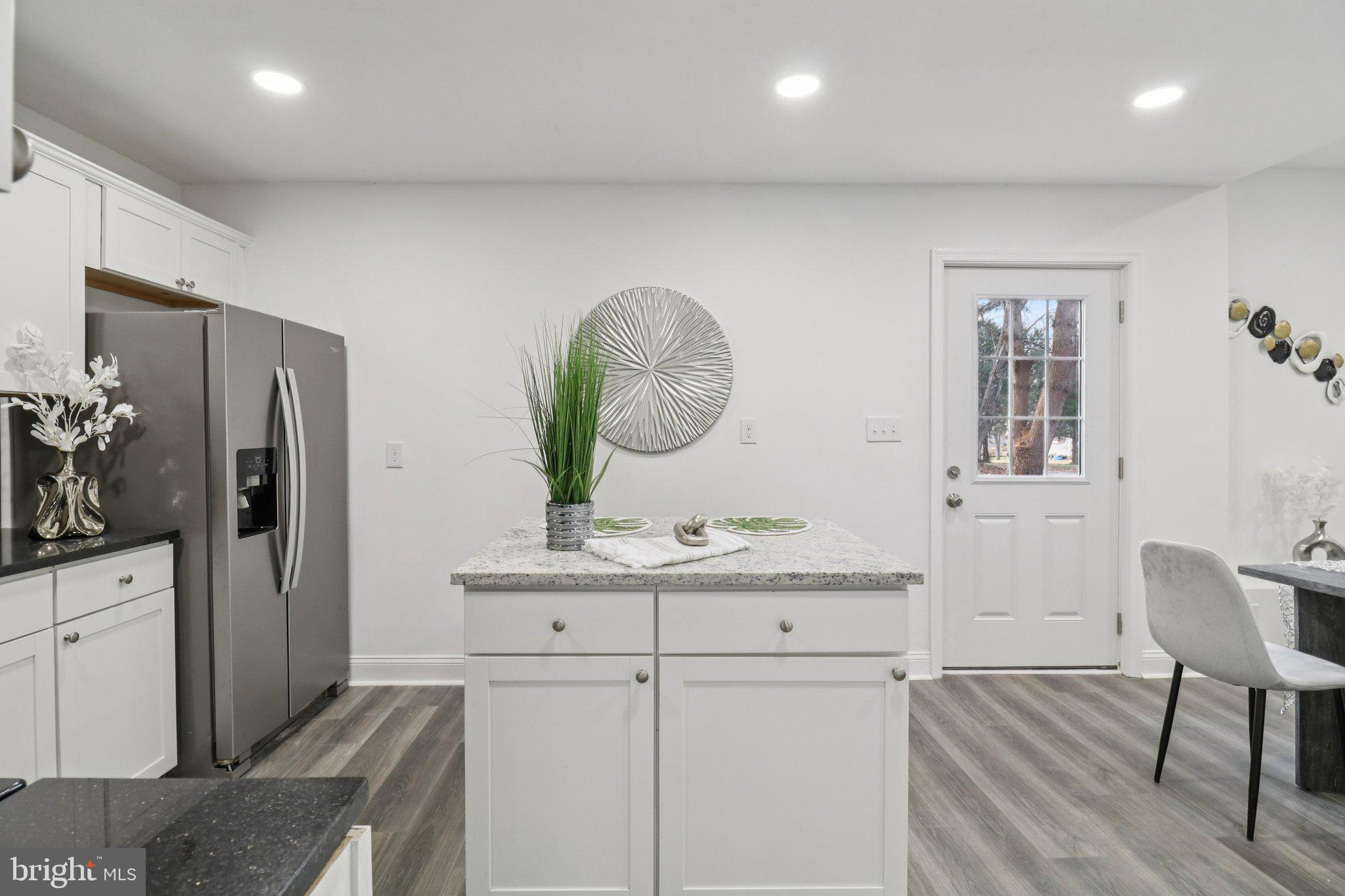 MARBURY - Residential