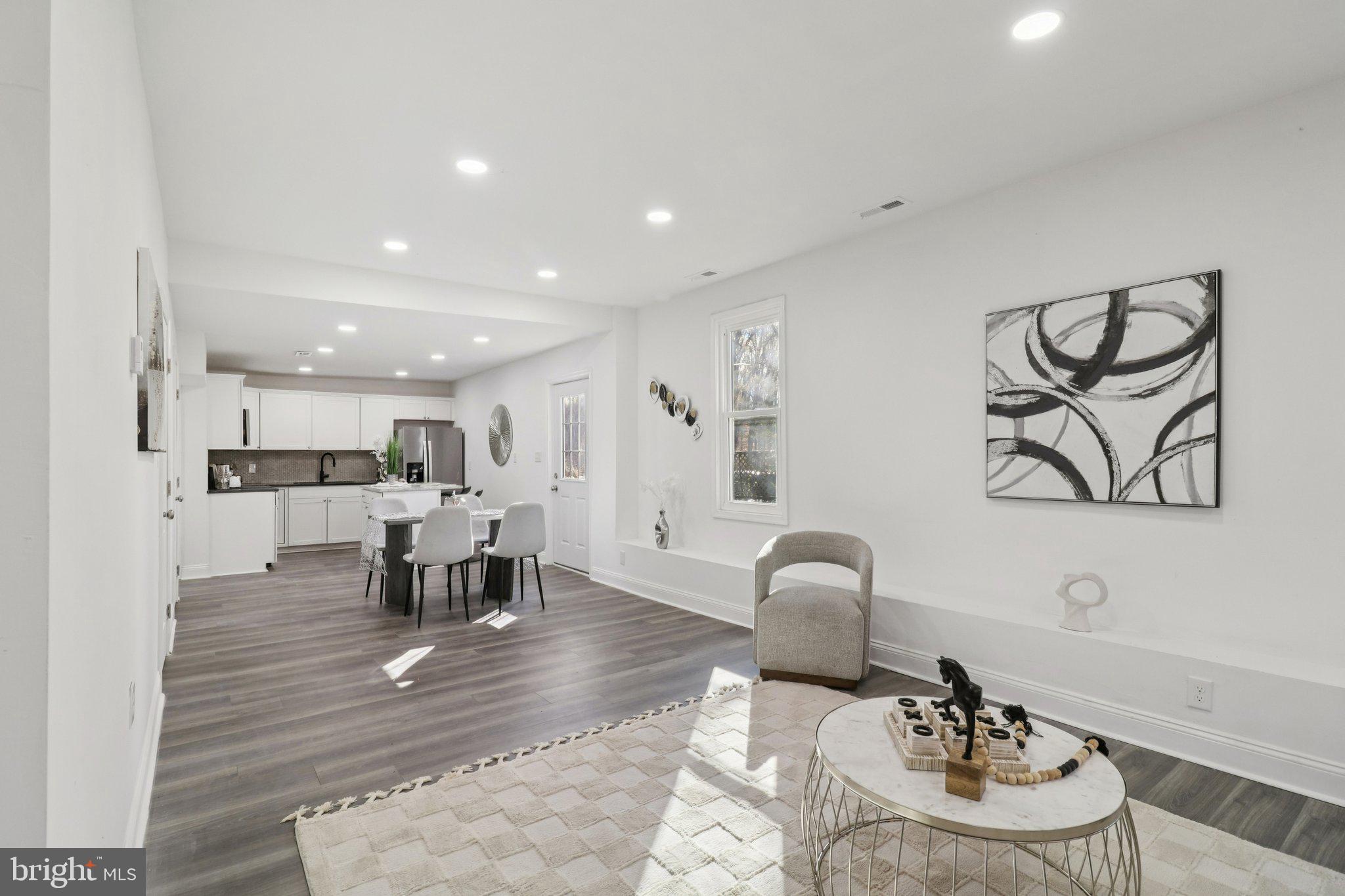 MARBURY - Residential