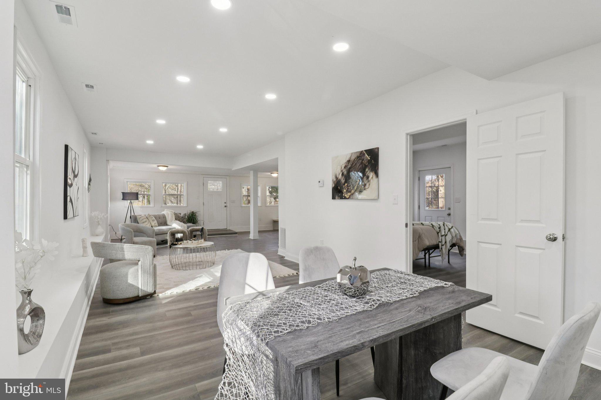 MARBURY - Residential