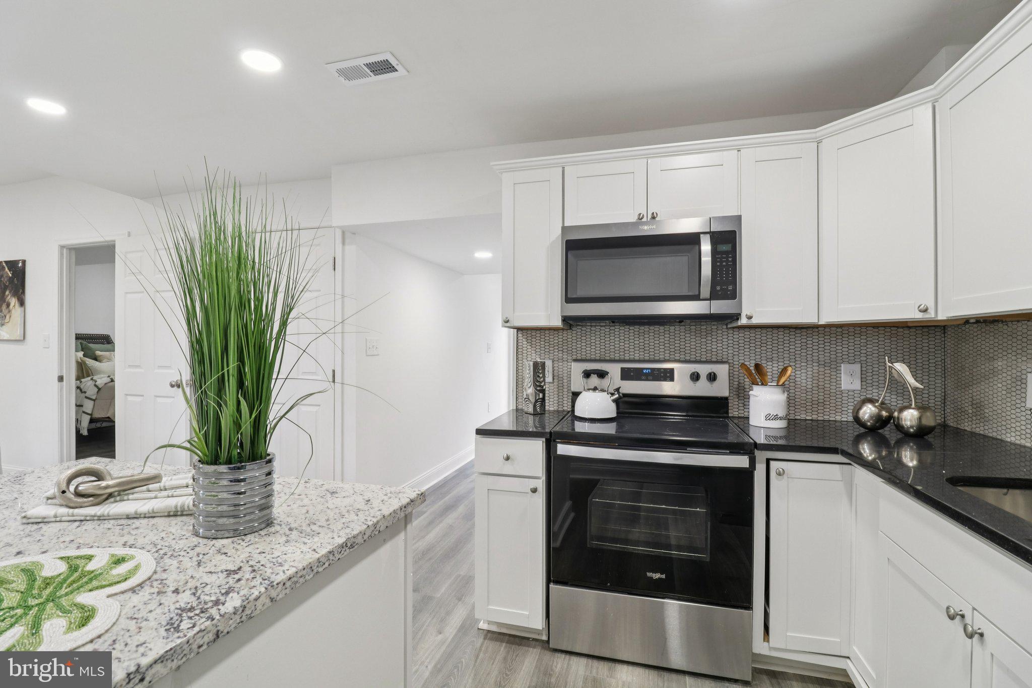 MARBURY - Residential