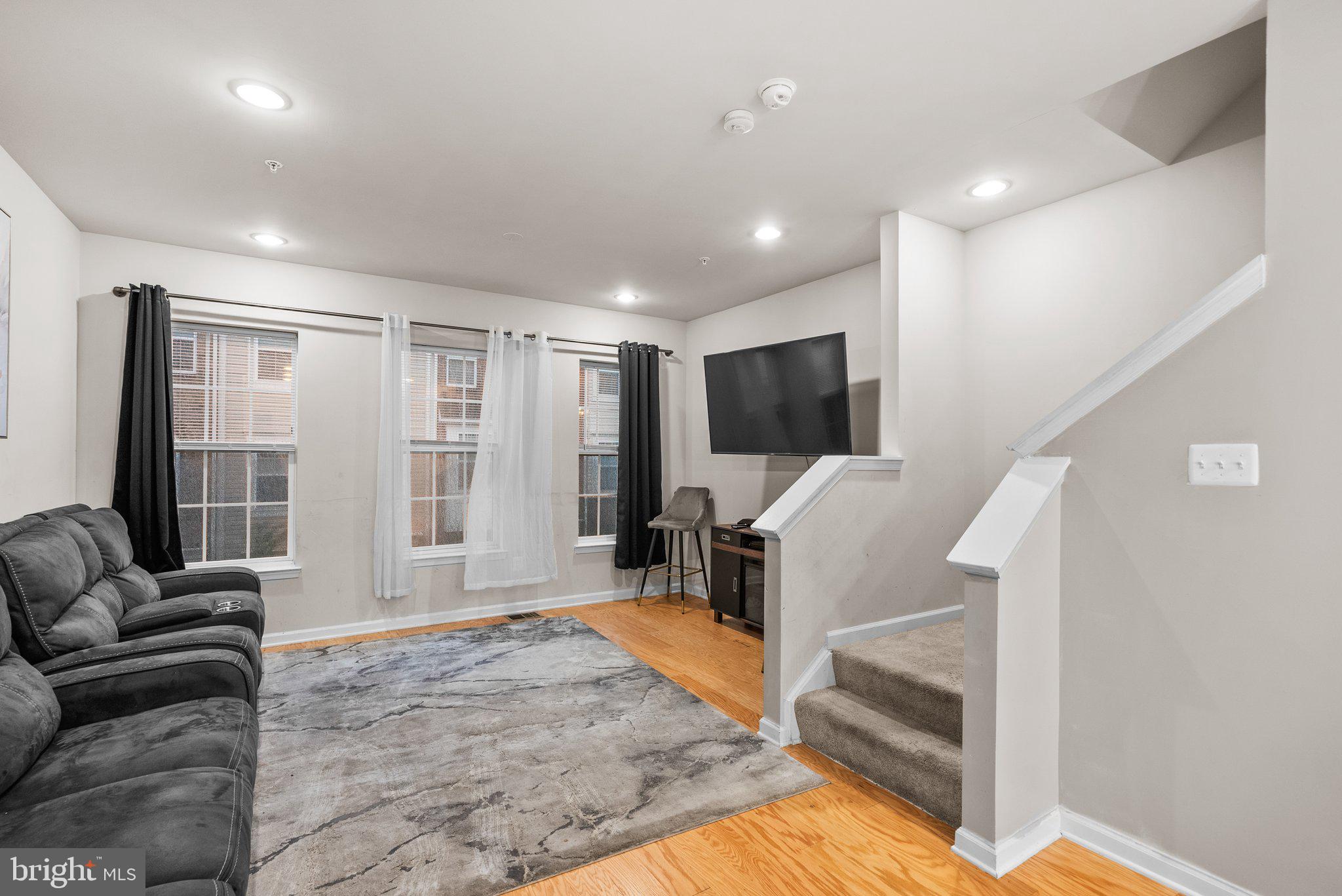 7106 MASONRY ALLEY