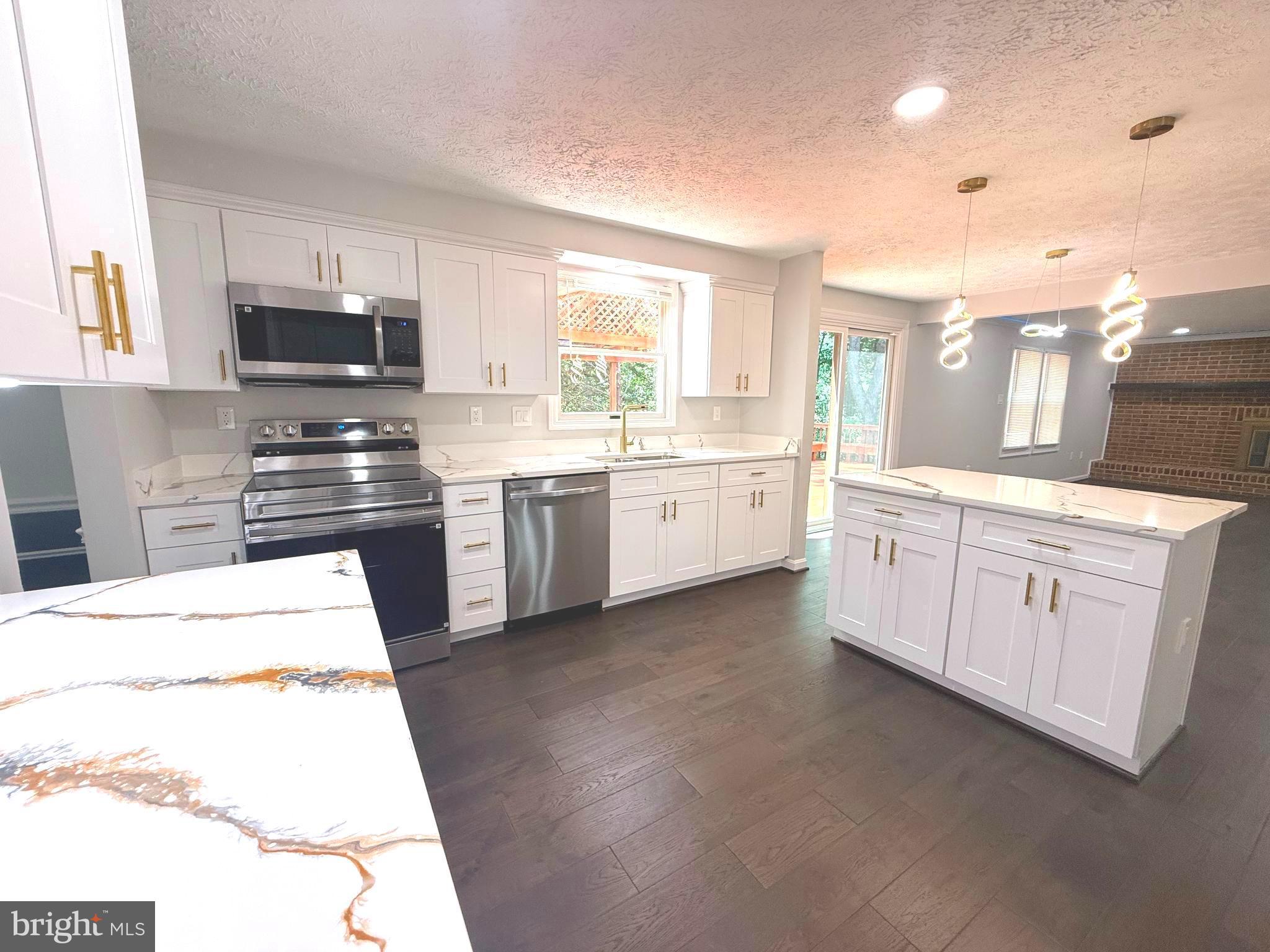 20345 WATKINS MEADOW DRIVE