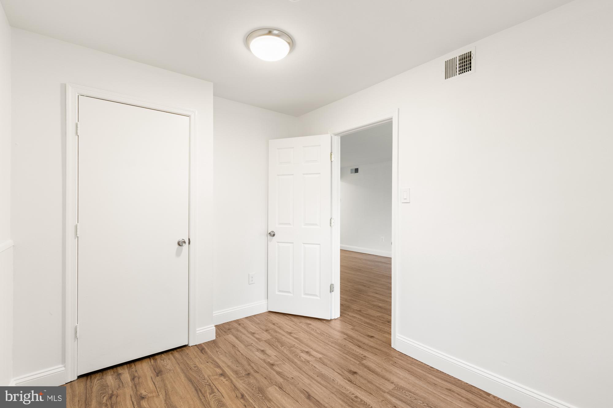 LONGMEAD CROSSING - Residential