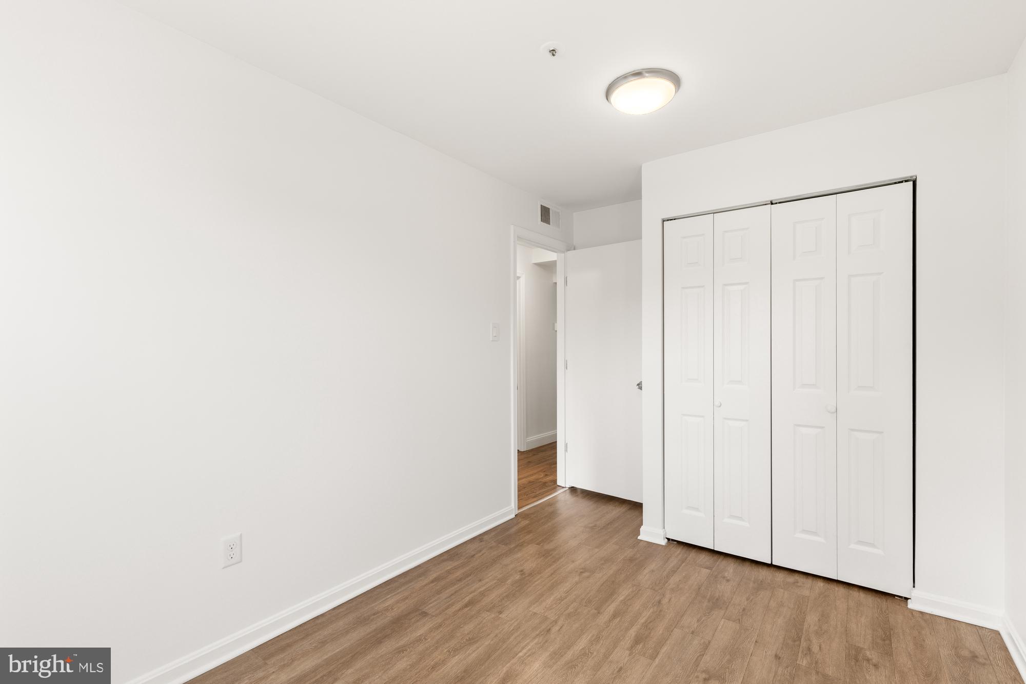 LONGMEAD CROSSING - Residential