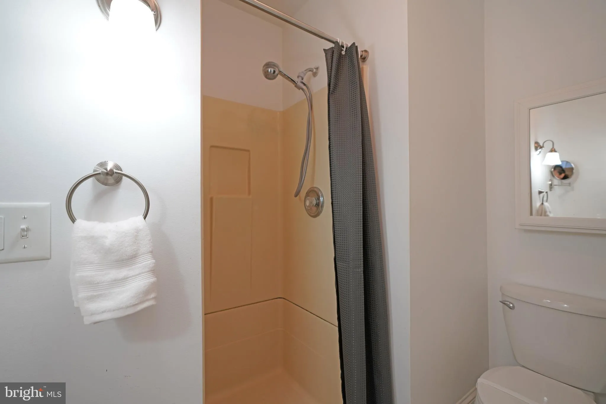 Lewes, Delaware 19958, United States, 5 Bedrooms Bedrooms, ,6 BathroomsBathrooms,Residential,Active,110184