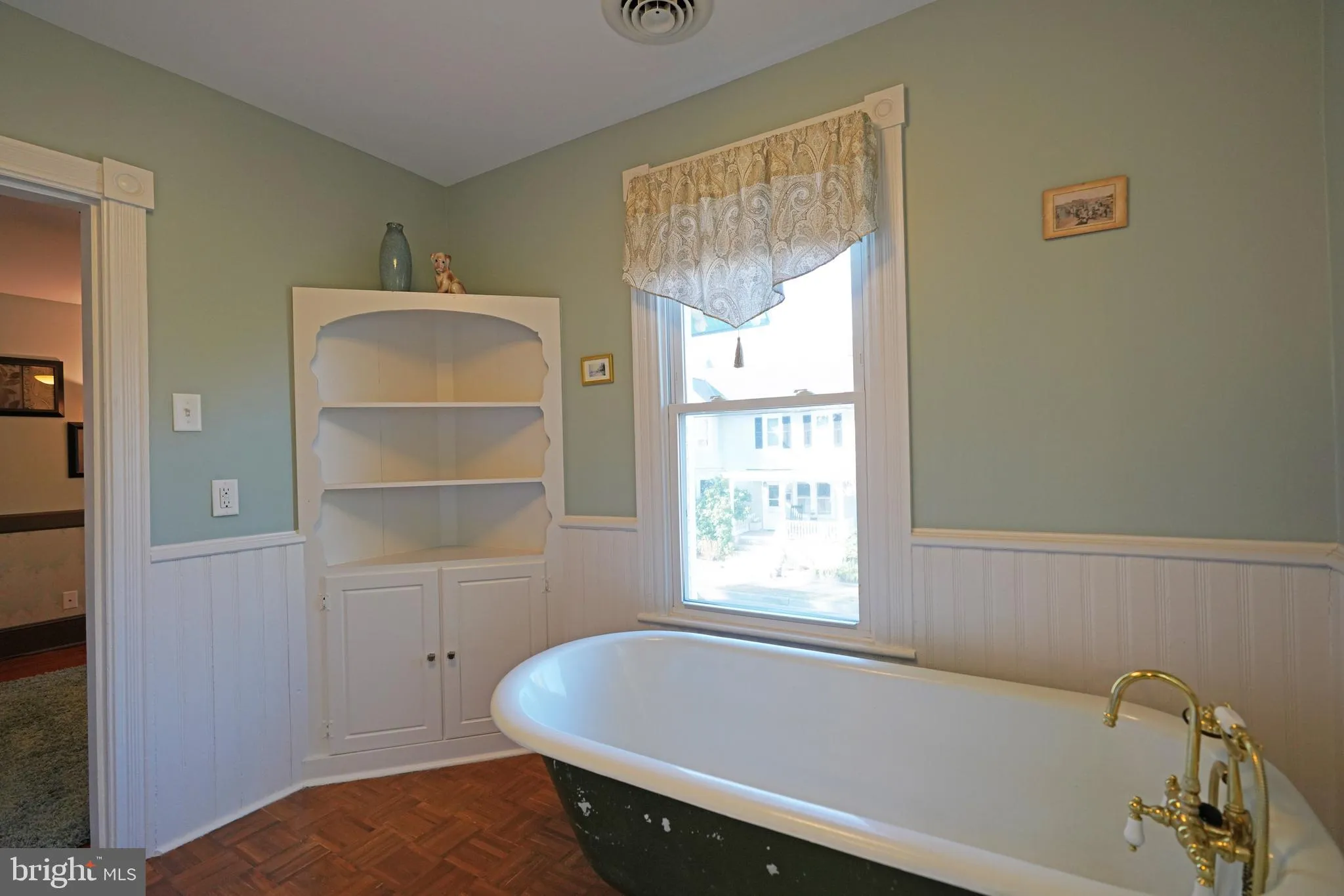 Lewes, Delaware 19958, United States, 5 Bedrooms Bedrooms, ,6 BathroomsBathrooms,Residential,Active,110184