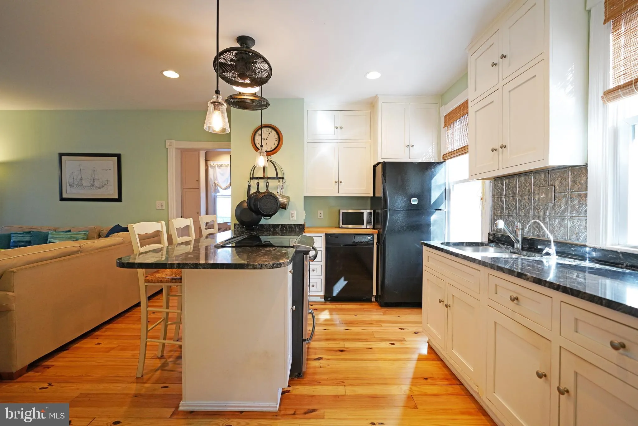 Lewes, Delaware 19958, United States, 5 Bedrooms Bedrooms, ,6 BathroomsBathrooms,Residential,Active,110184