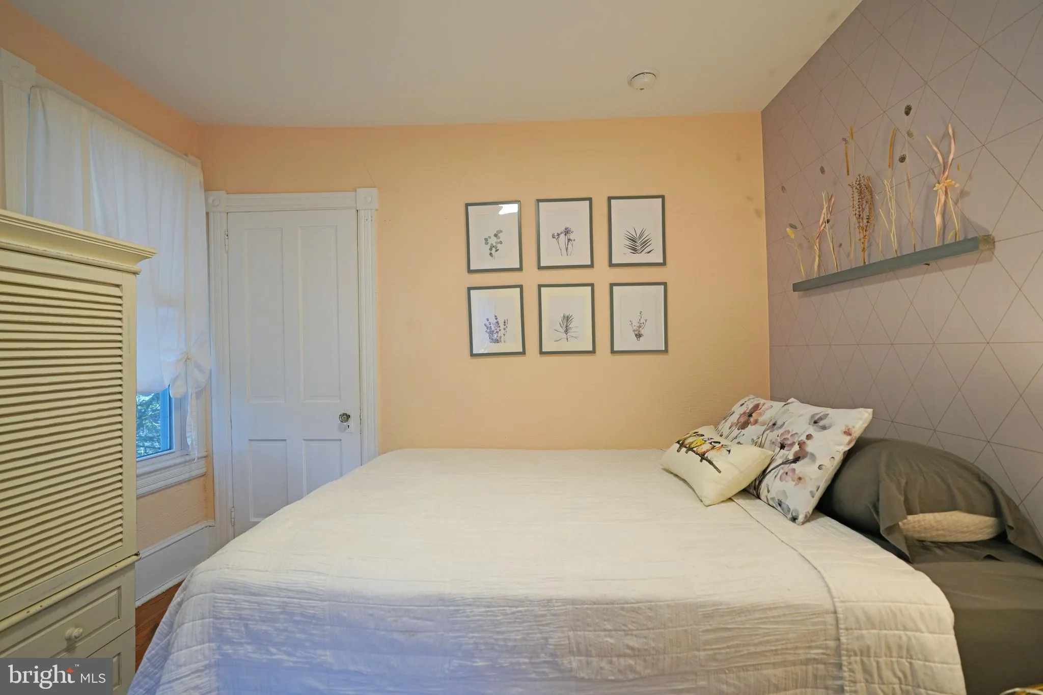 Lewes, Delaware 19958, United States, 5 Bedrooms Bedrooms, ,6 BathroomsBathrooms,Residential,Active,110184