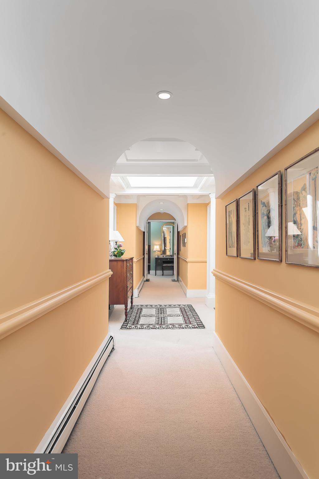 CHESTNUT HILL - Residential