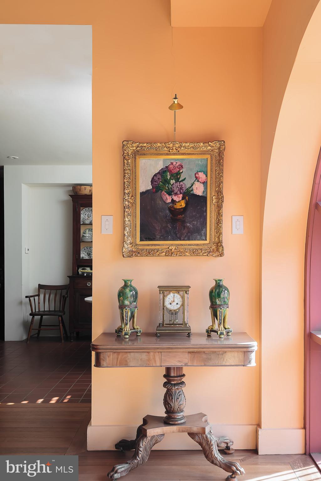 CHESTNUT HILL - Residential