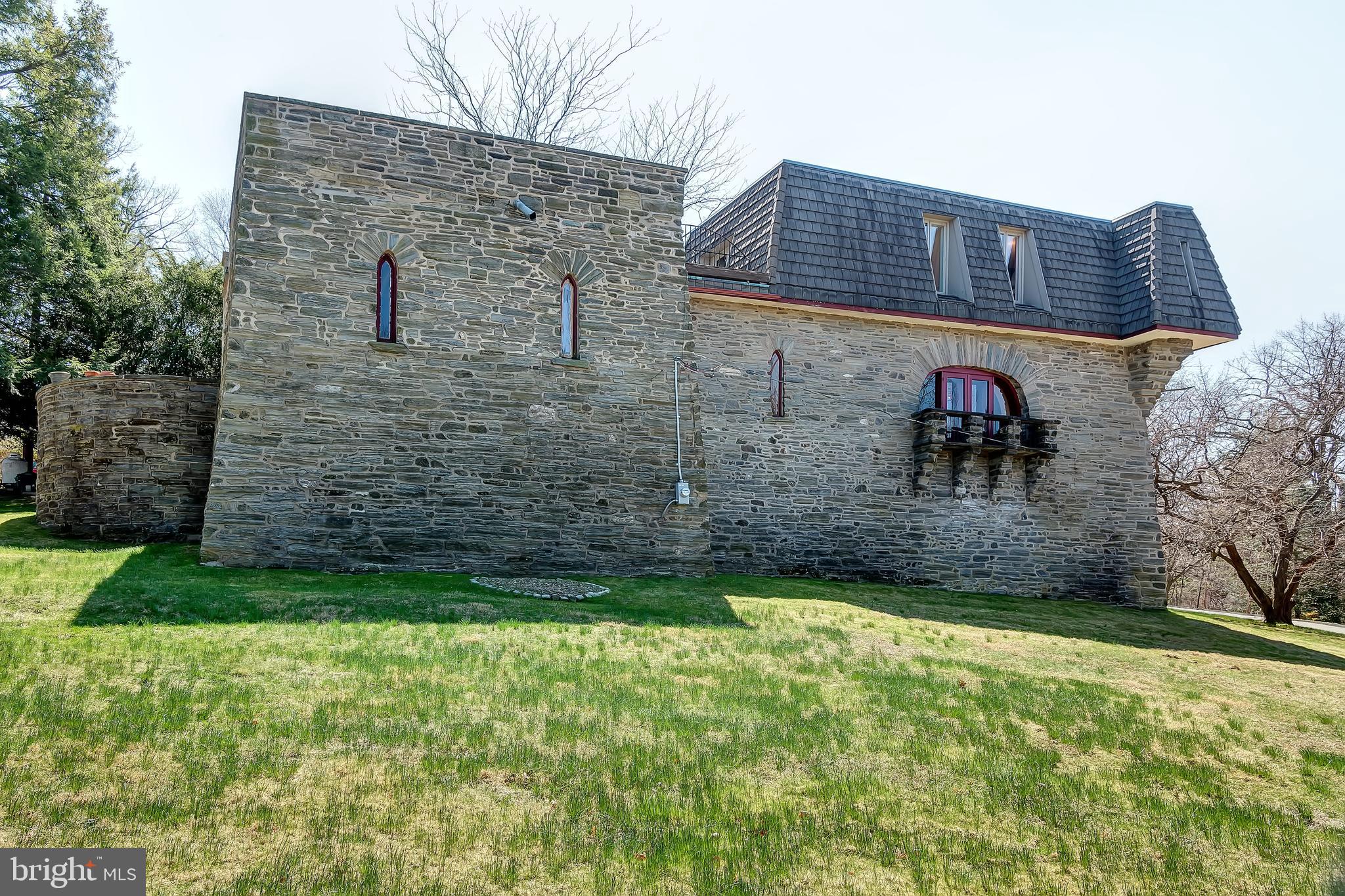 CHESTNUT HILL - Residential