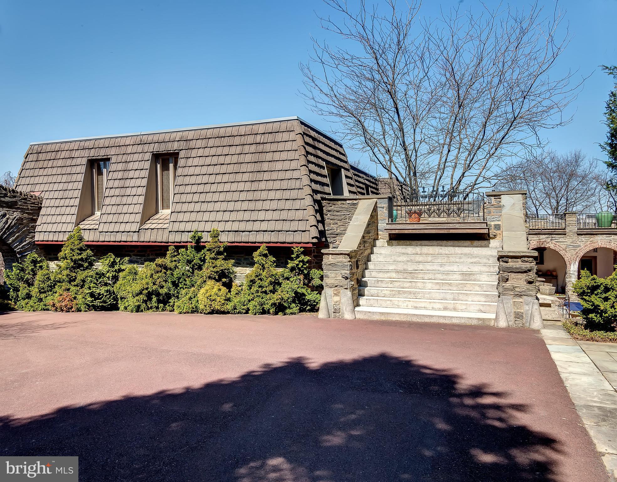 CHESTNUT HILL - Residential