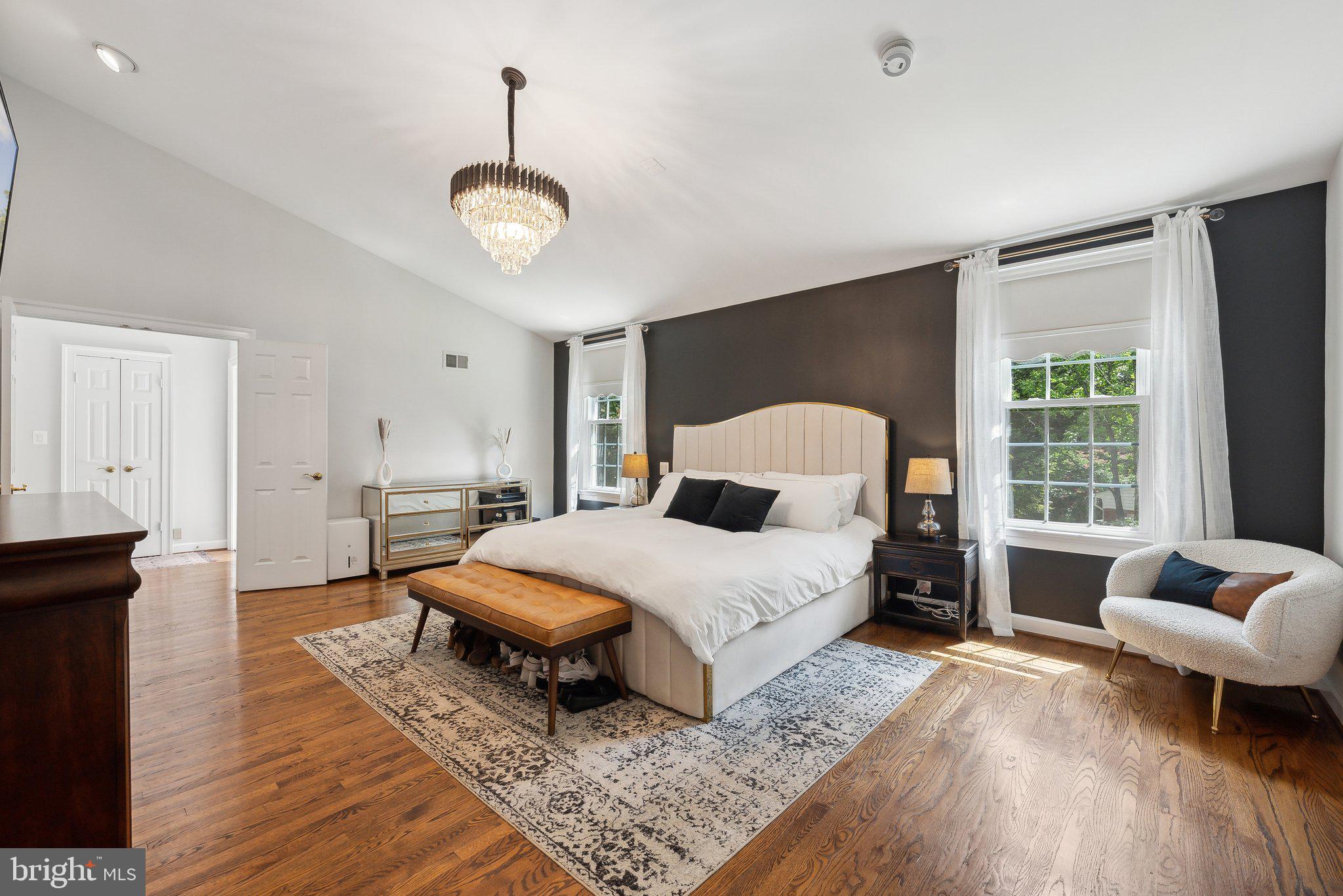 POTOMAC OUTSIDE - Residential