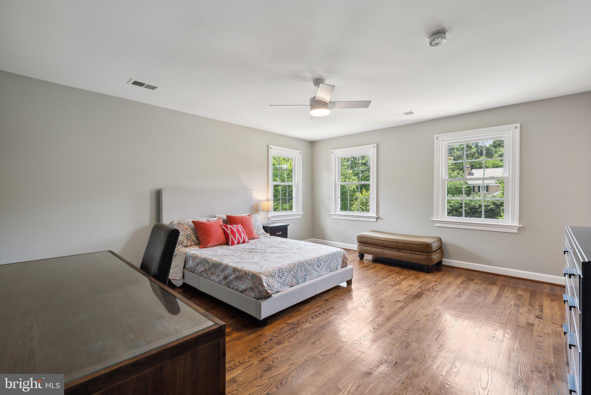 POTOMAC OUTSIDE - Residential