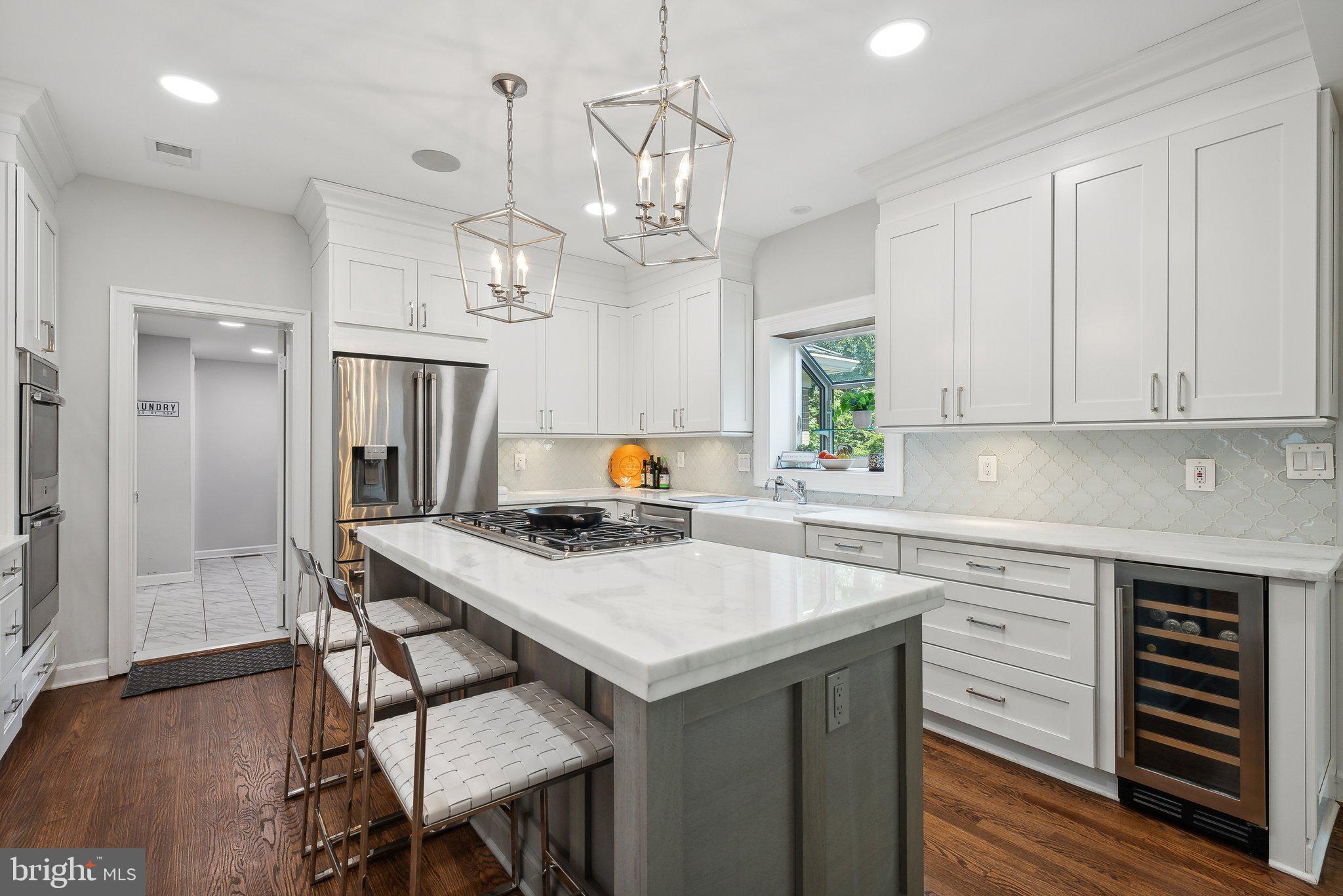 POTOMAC OUTSIDE - Residential