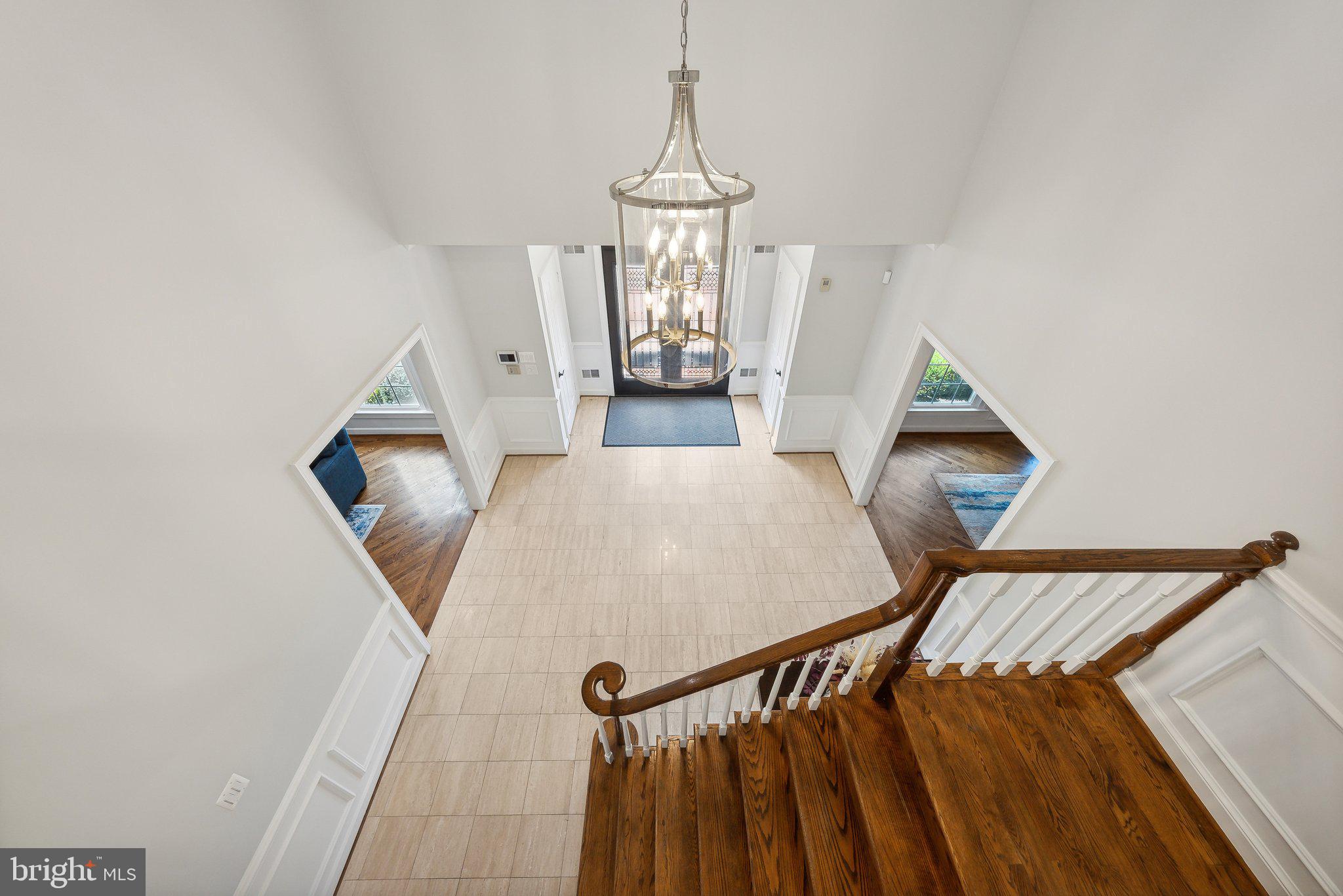 POTOMAC OUTSIDE - Residential