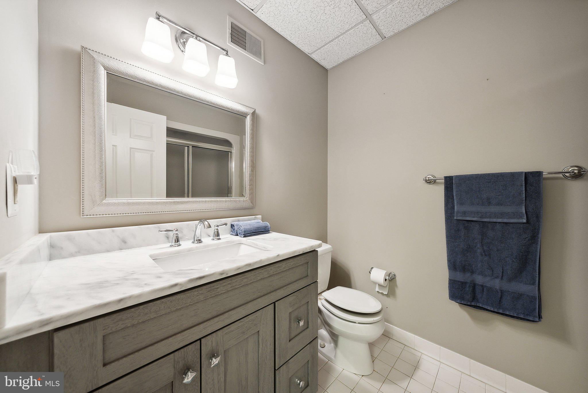 POTOMAC OUTSIDE - Residential