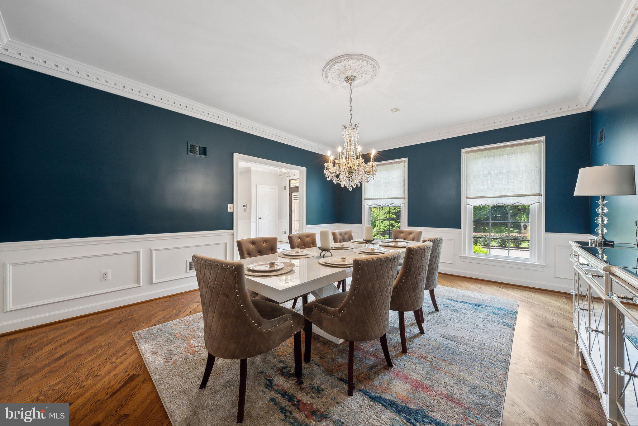 POTOMAC OUTSIDE - Residential