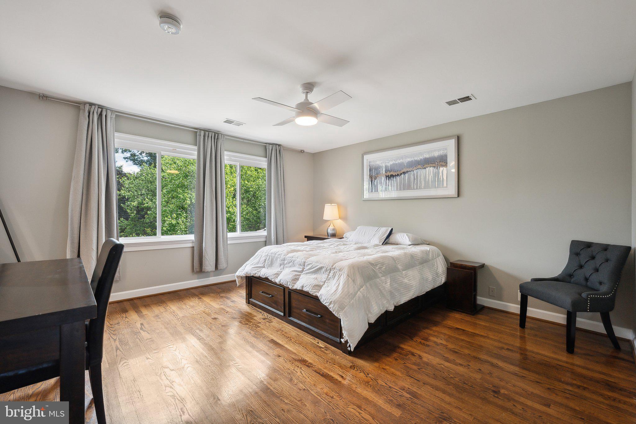 POTOMAC OUTSIDE - Residential