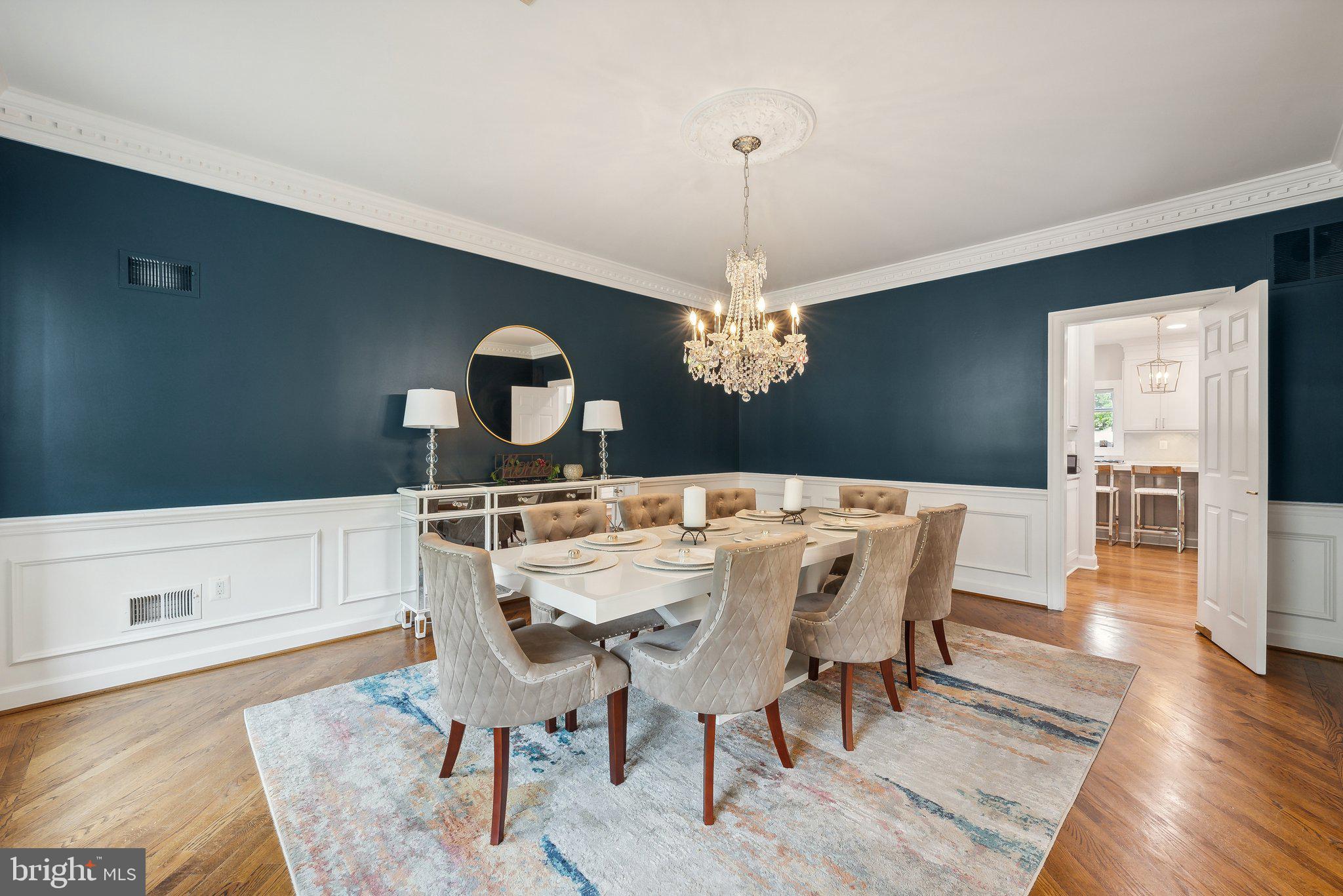 POTOMAC OUTSIDE - Residential