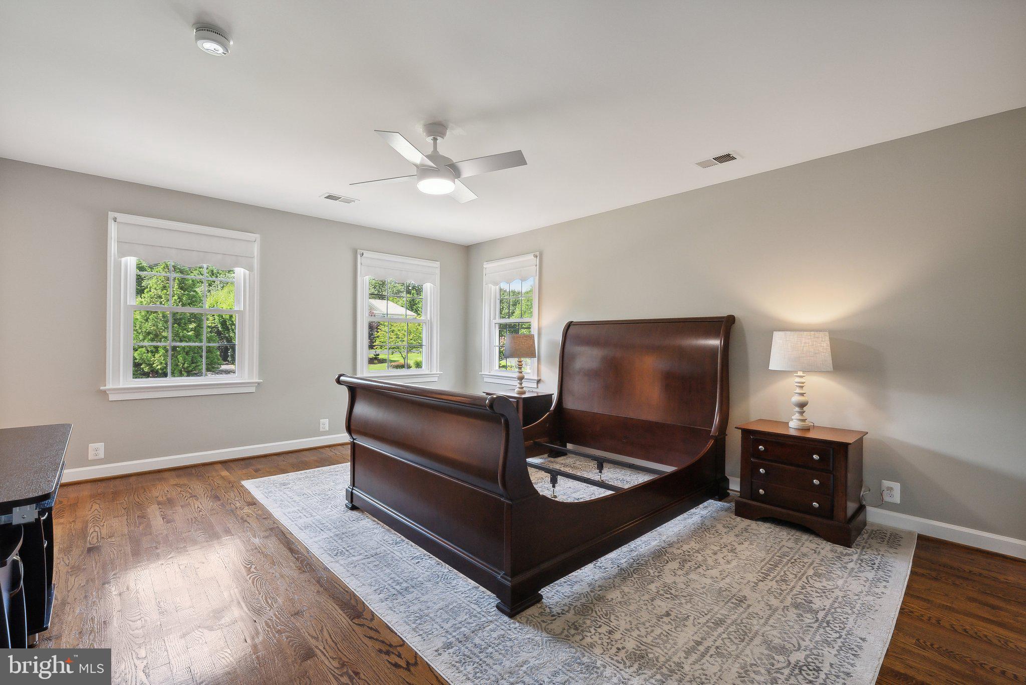 POTOMAC OUTSIDE - Residential