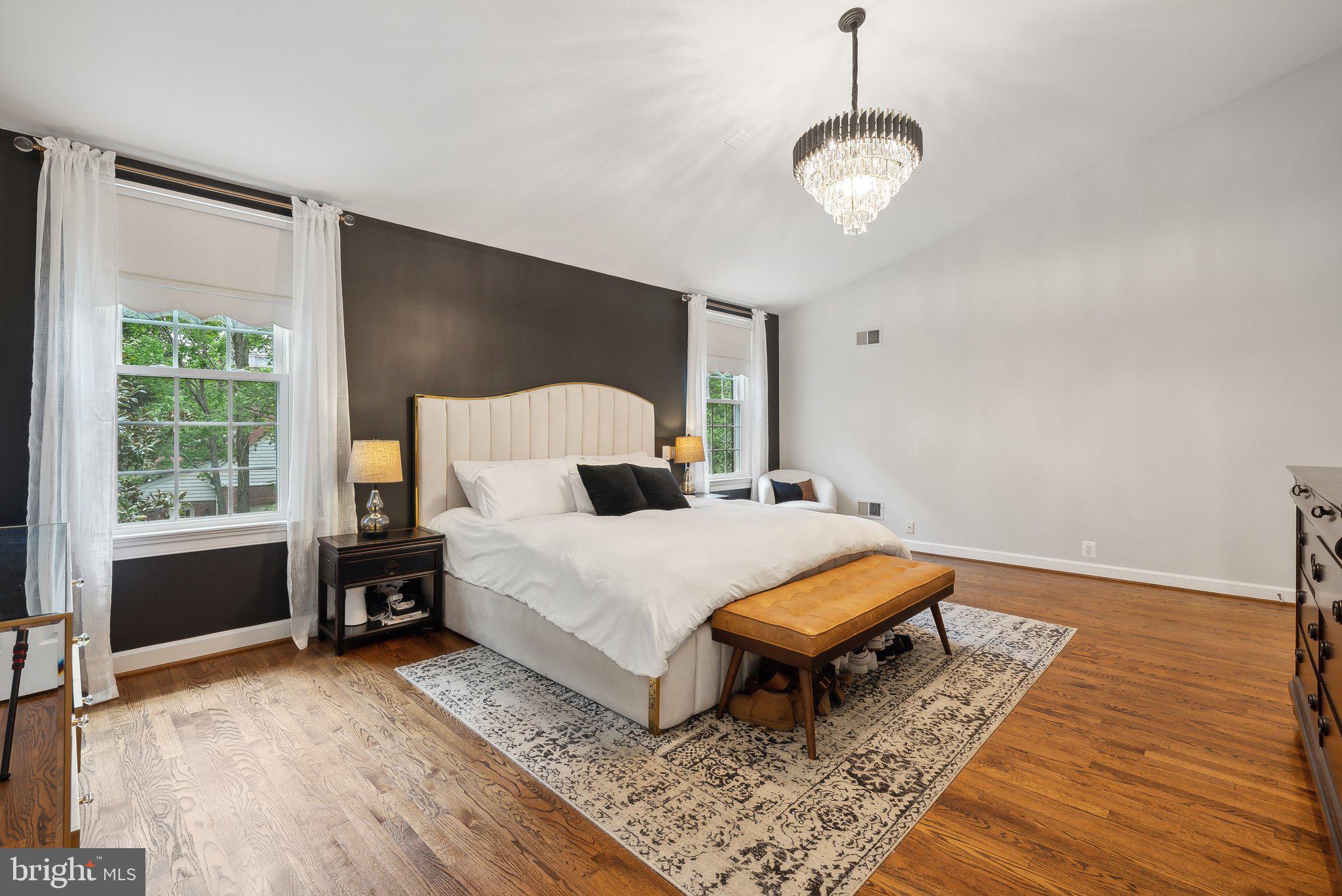 POTOMAC OUTSIDE - Residential