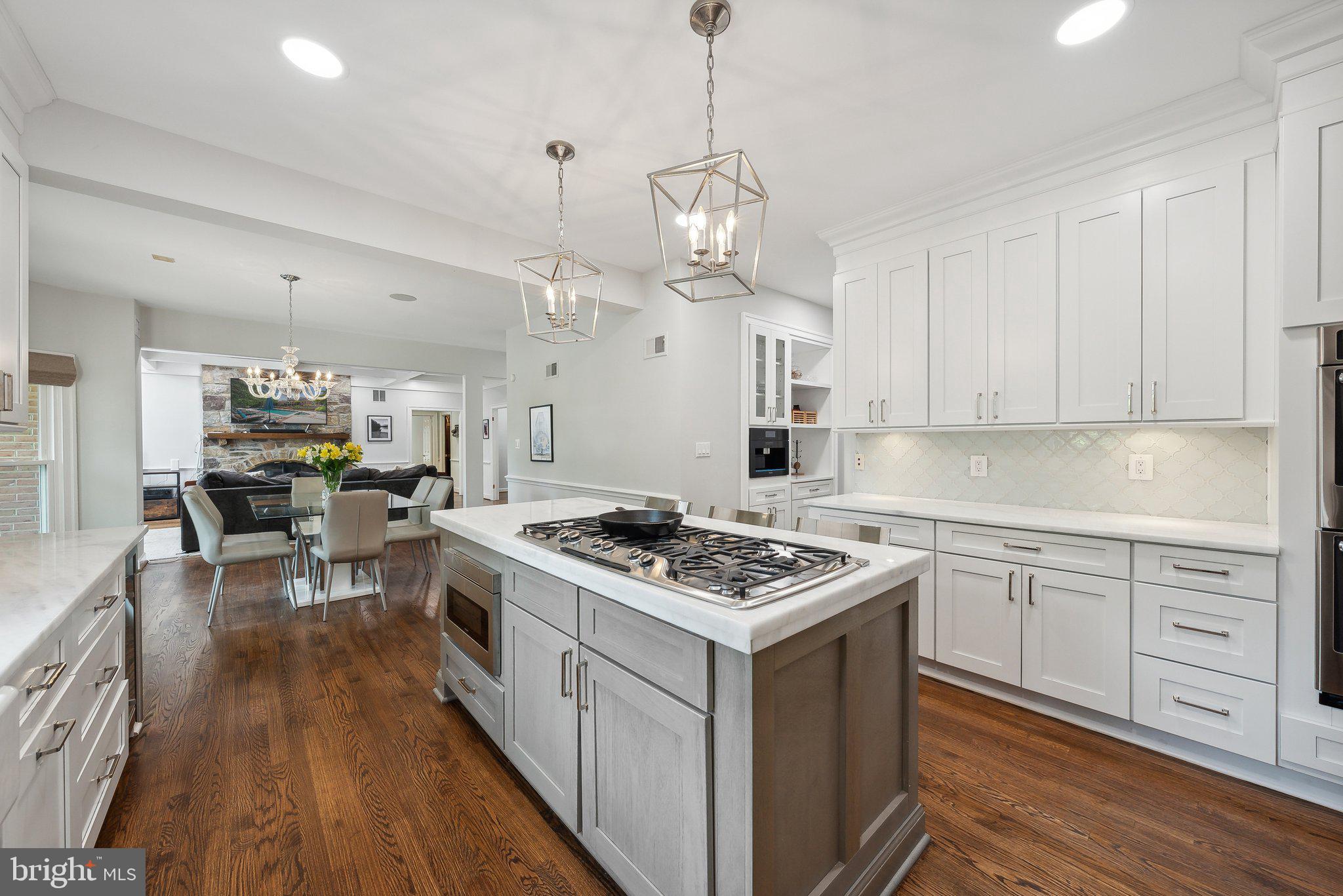 POTOMAC OUTSIDE - Residential