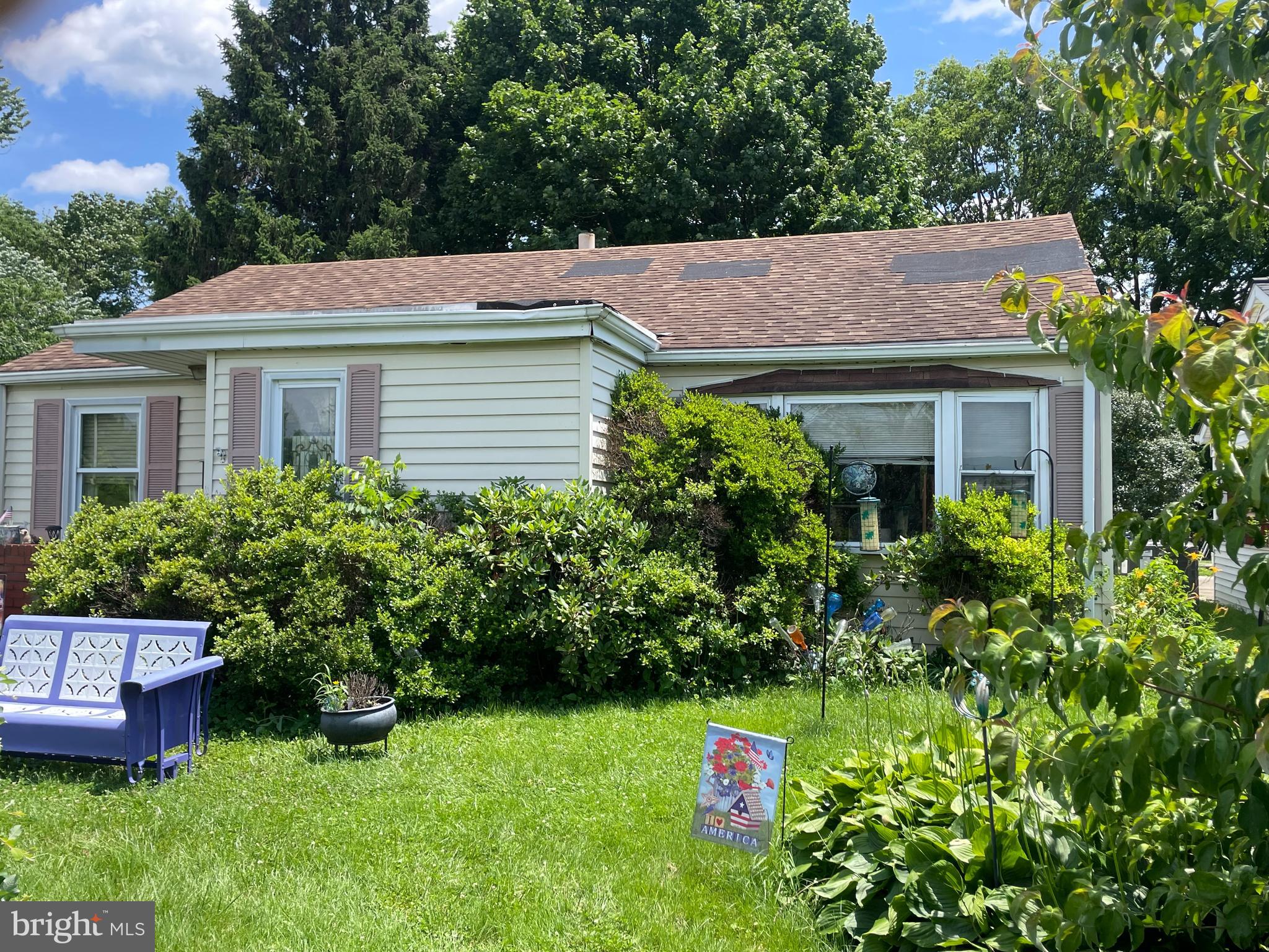 516 MILITARY ROAD